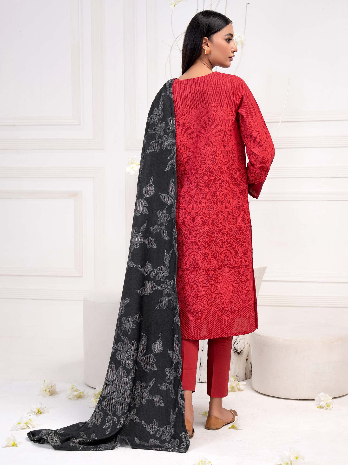 3 Piece Khaddar Suit-Emboss Print(Unstitched)