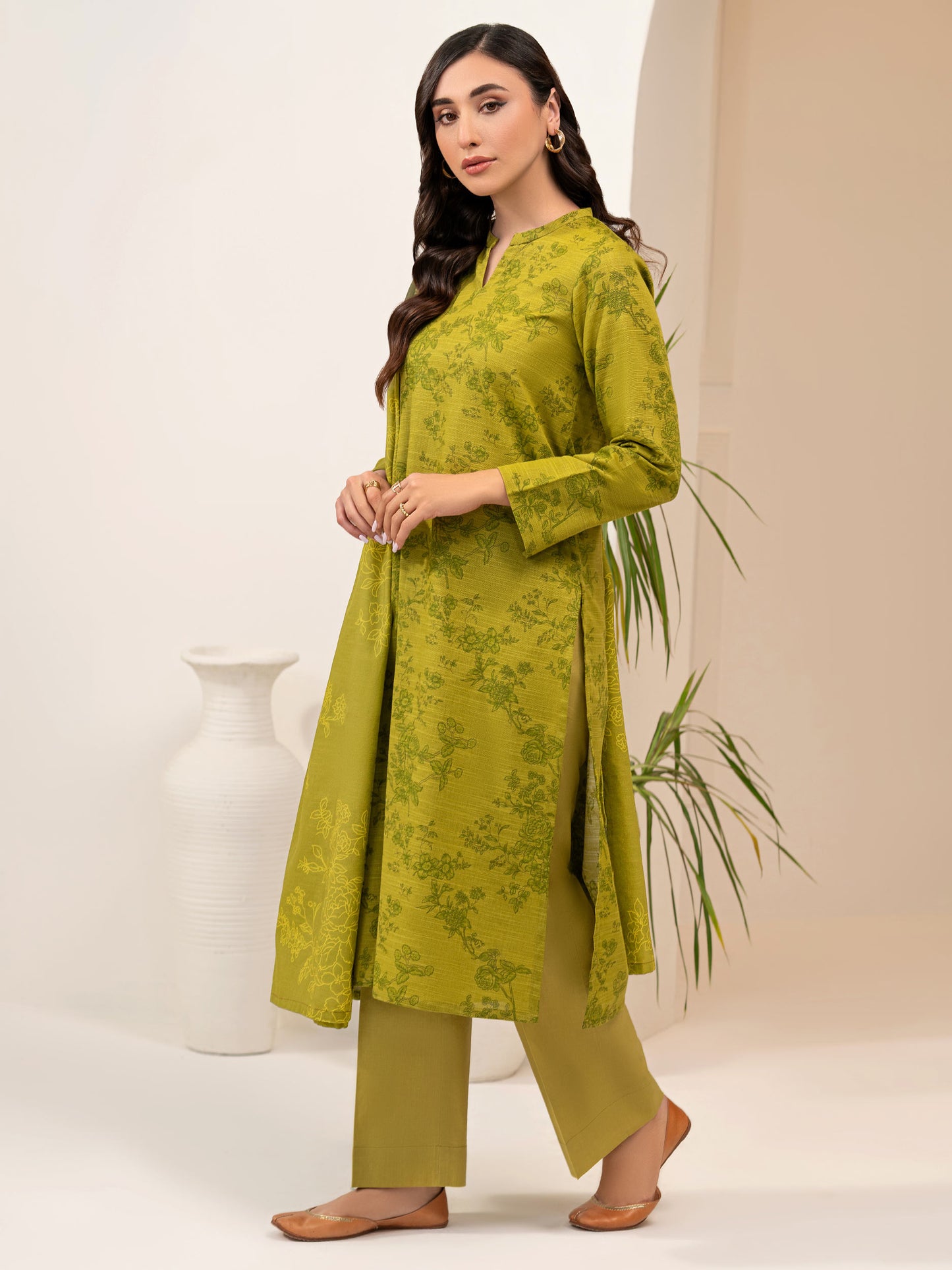 3 Piece Khaddar Suit-Printed (Unstitched)