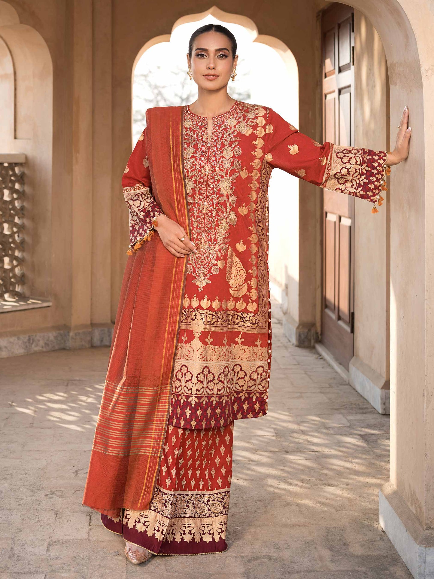 3 Piece Lawn Suit-Embroidered (Unstitched)