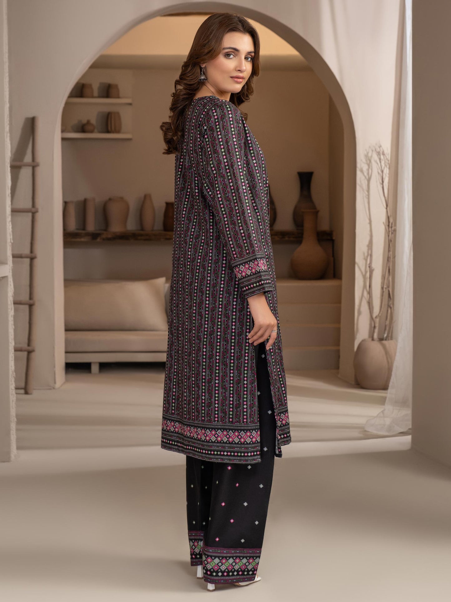 2 Piece Khaddar Suit-Printed (Unstitched)