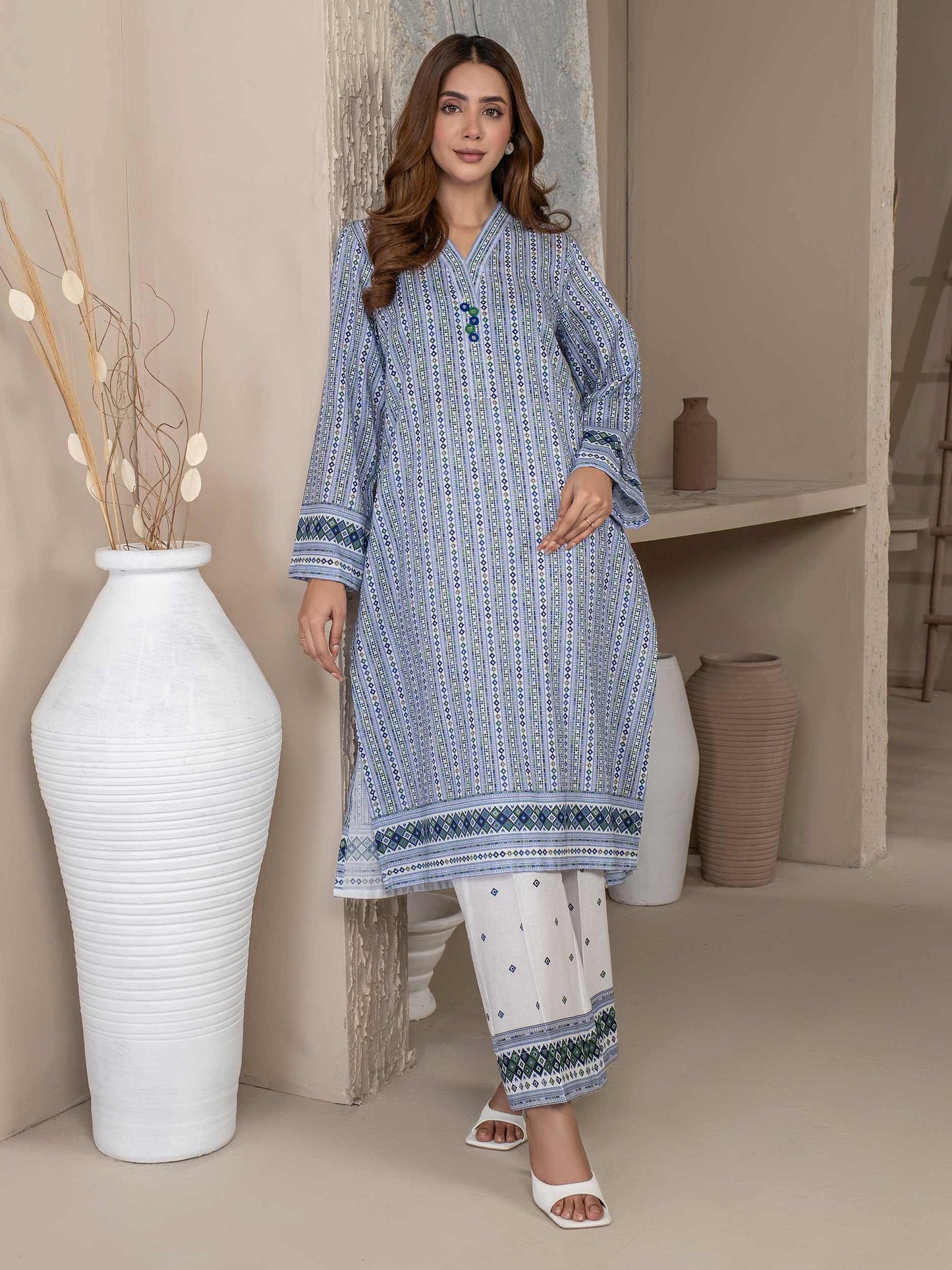 2 Piece Khaddar Suit-Printed (Unstitched)