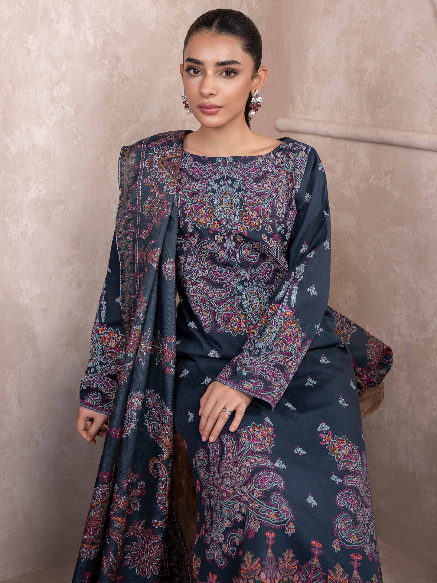 3 Piece Khaddar Suit-Paste Print (Unstitched)