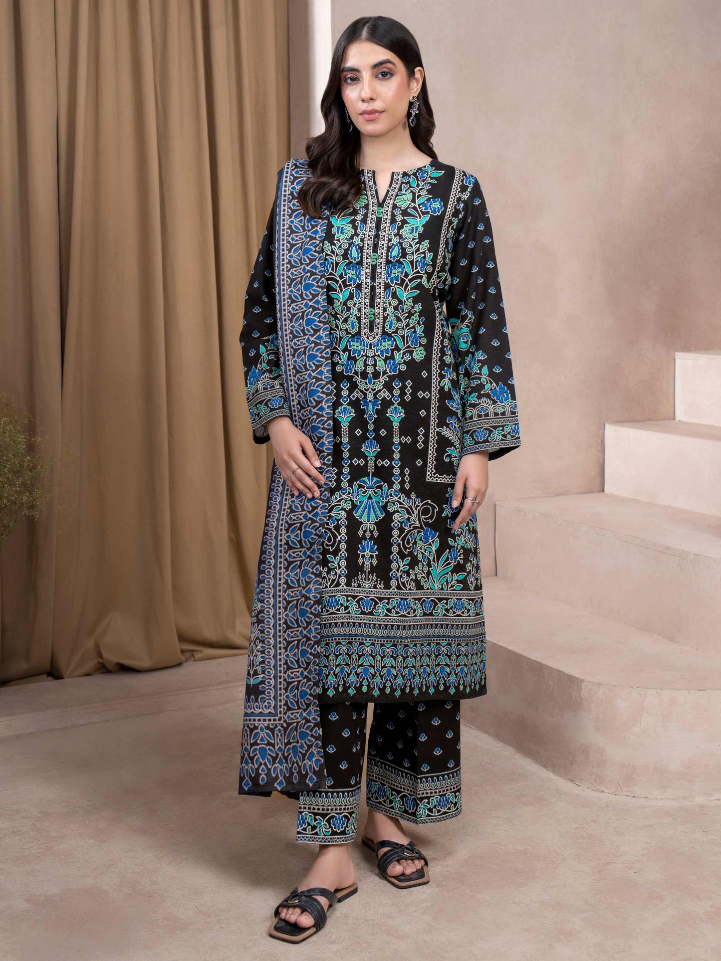 3 Piece Khaddar Suit-Printed (Unstitched)