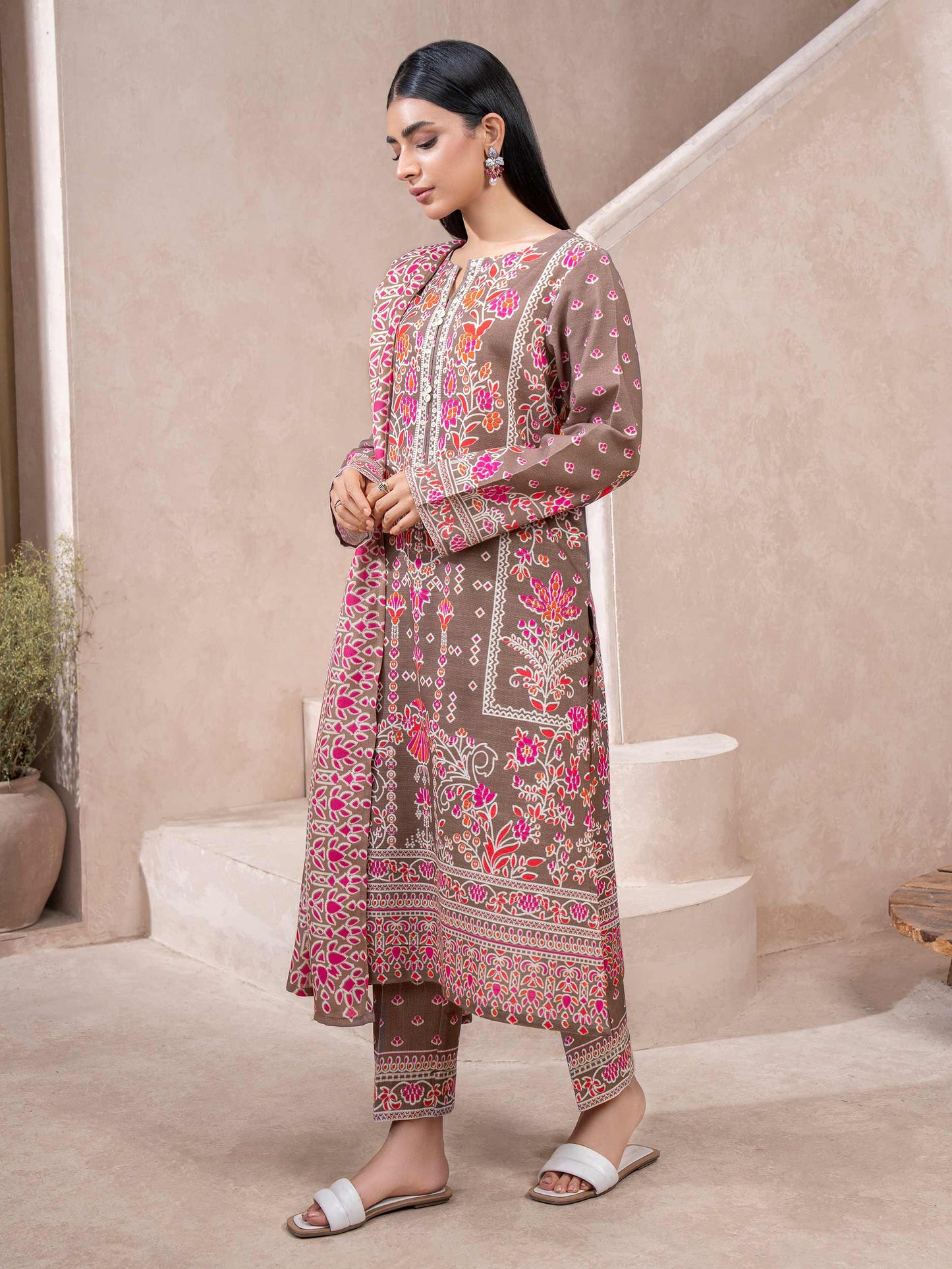 3 Piece Khaddar Suit-Printed (Unstitched)