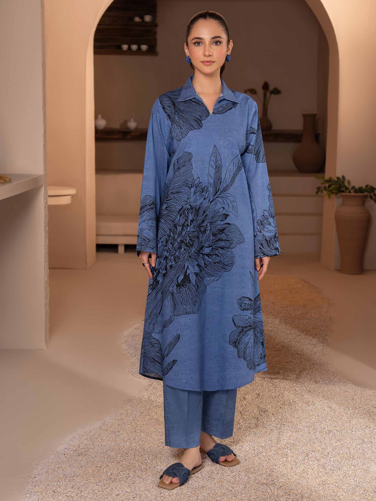 2 Piece Khaddar Suit-Printed (Unstitched)