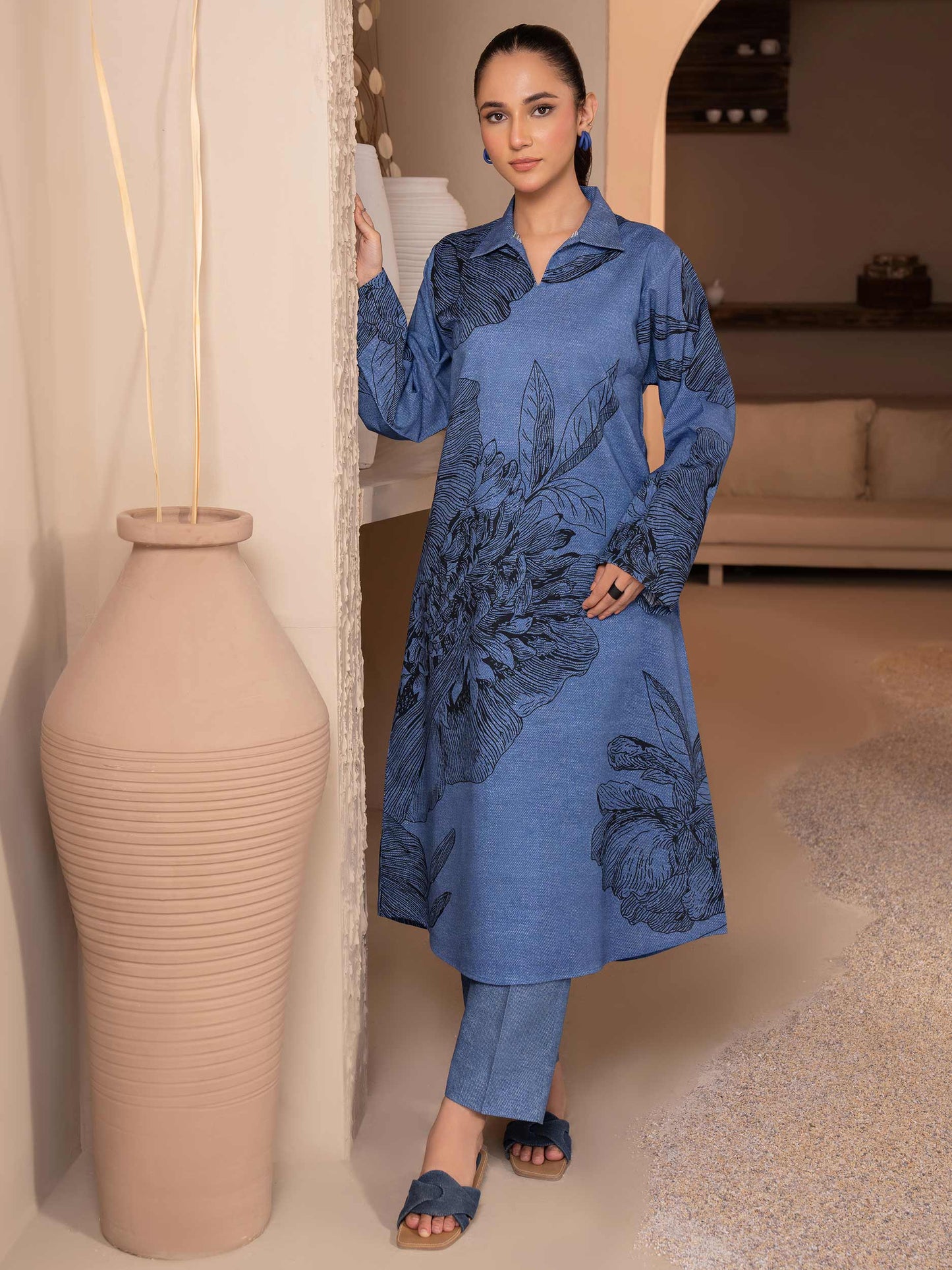 2 Piece Khaddar Suit-Printed (Unstitched)