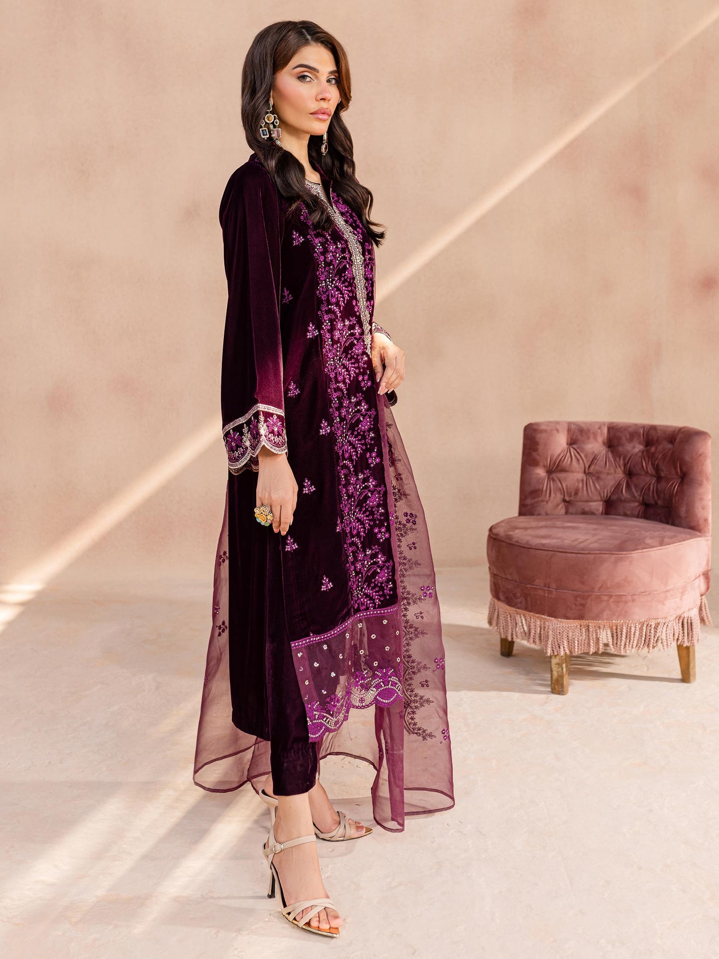 3 Piece Velvet Suit-Embroidered (Unstitched)