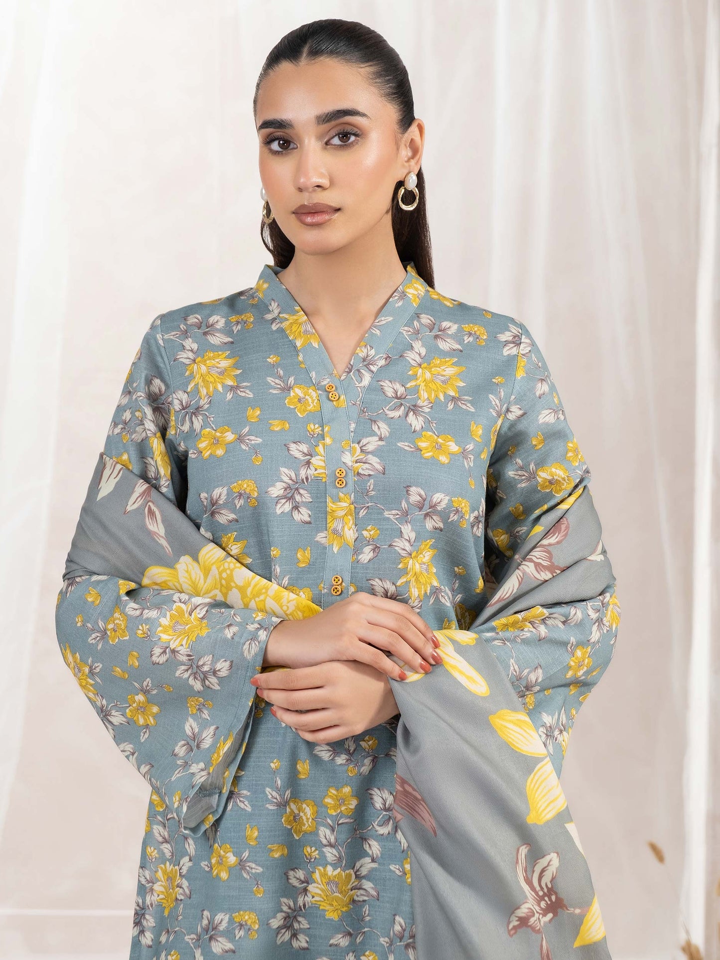 3 Piece Khaddar Suit-Printed (Unstitched)