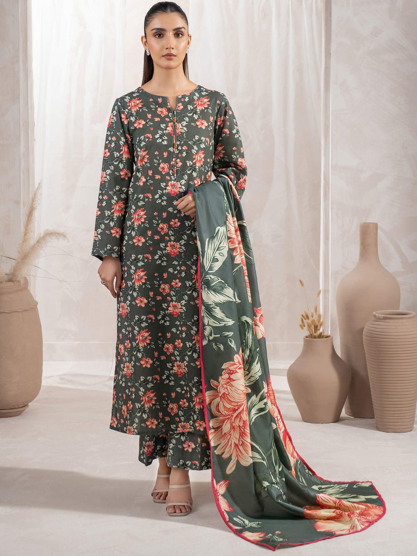 3 Piece Khaddar Suit-Printed (Unstitched)