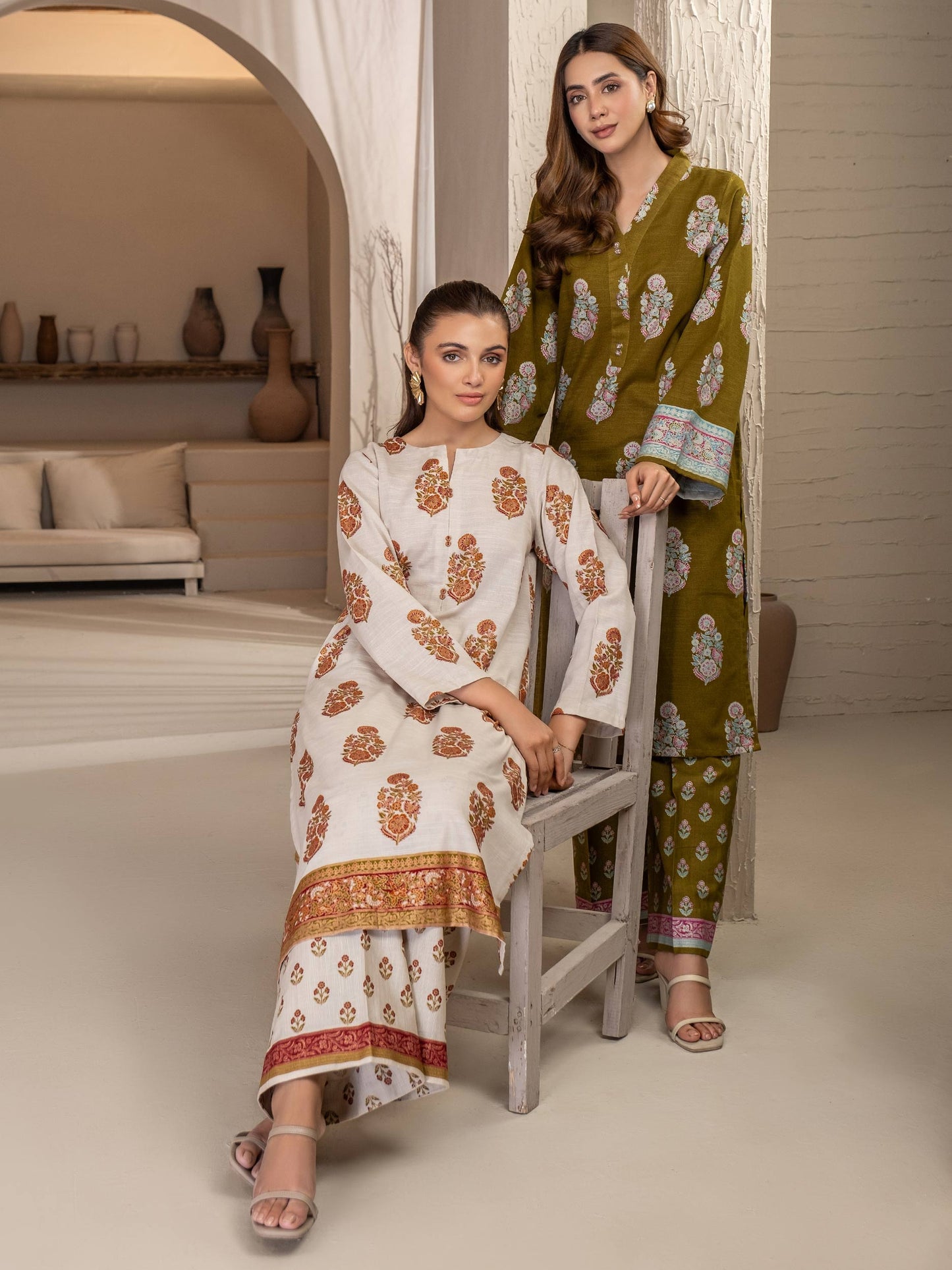 2 Piece Khaddar Suit-Paste Print (Unstitched)