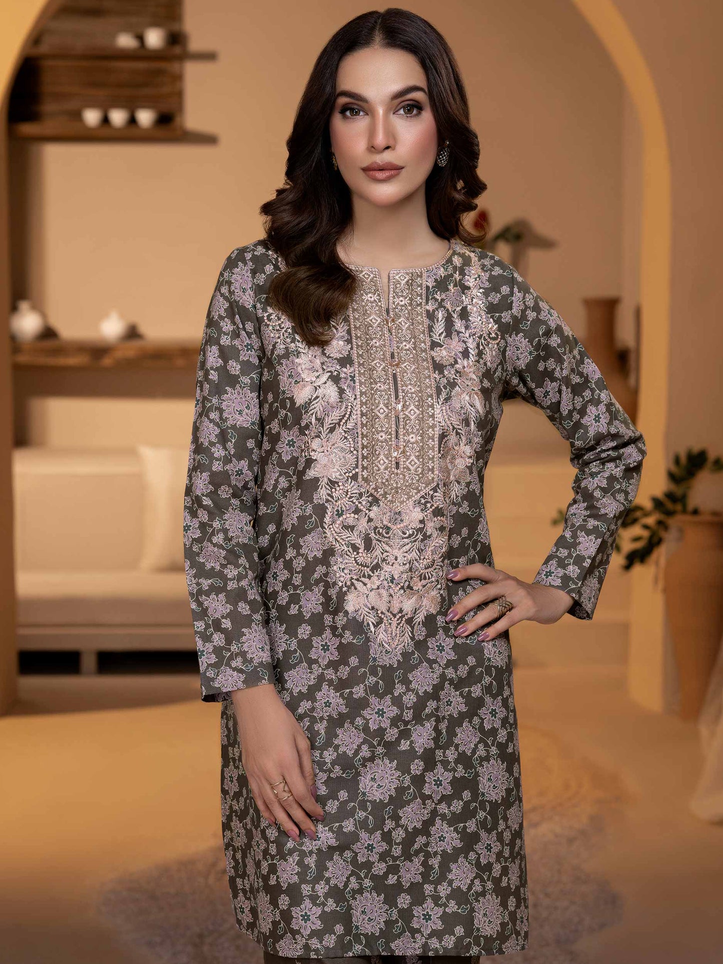 2 Piece Khaddar Suit-Embroidered (Unstitched)