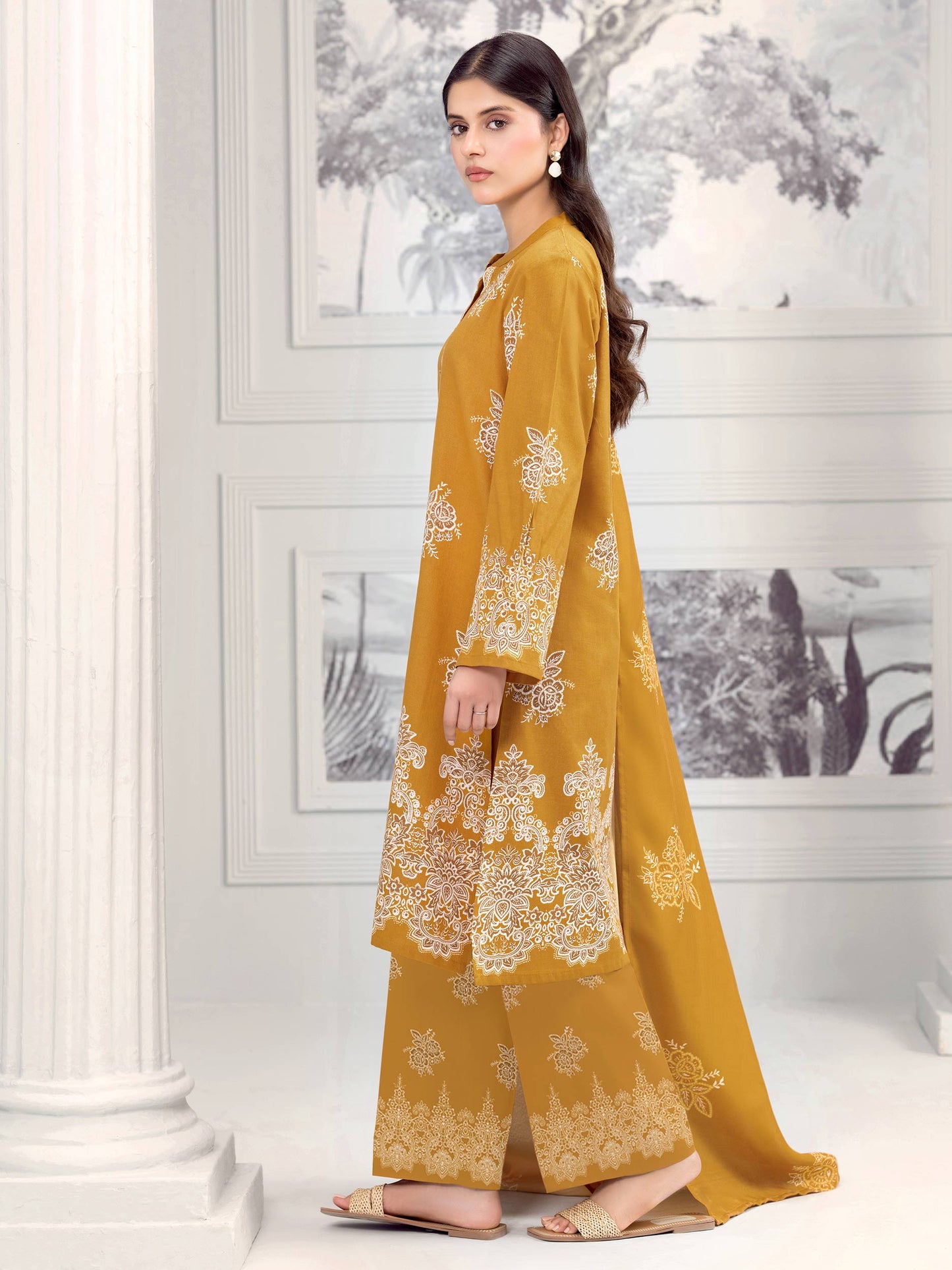 3 Piece Khaddar Suit-Printed (Unstitched)