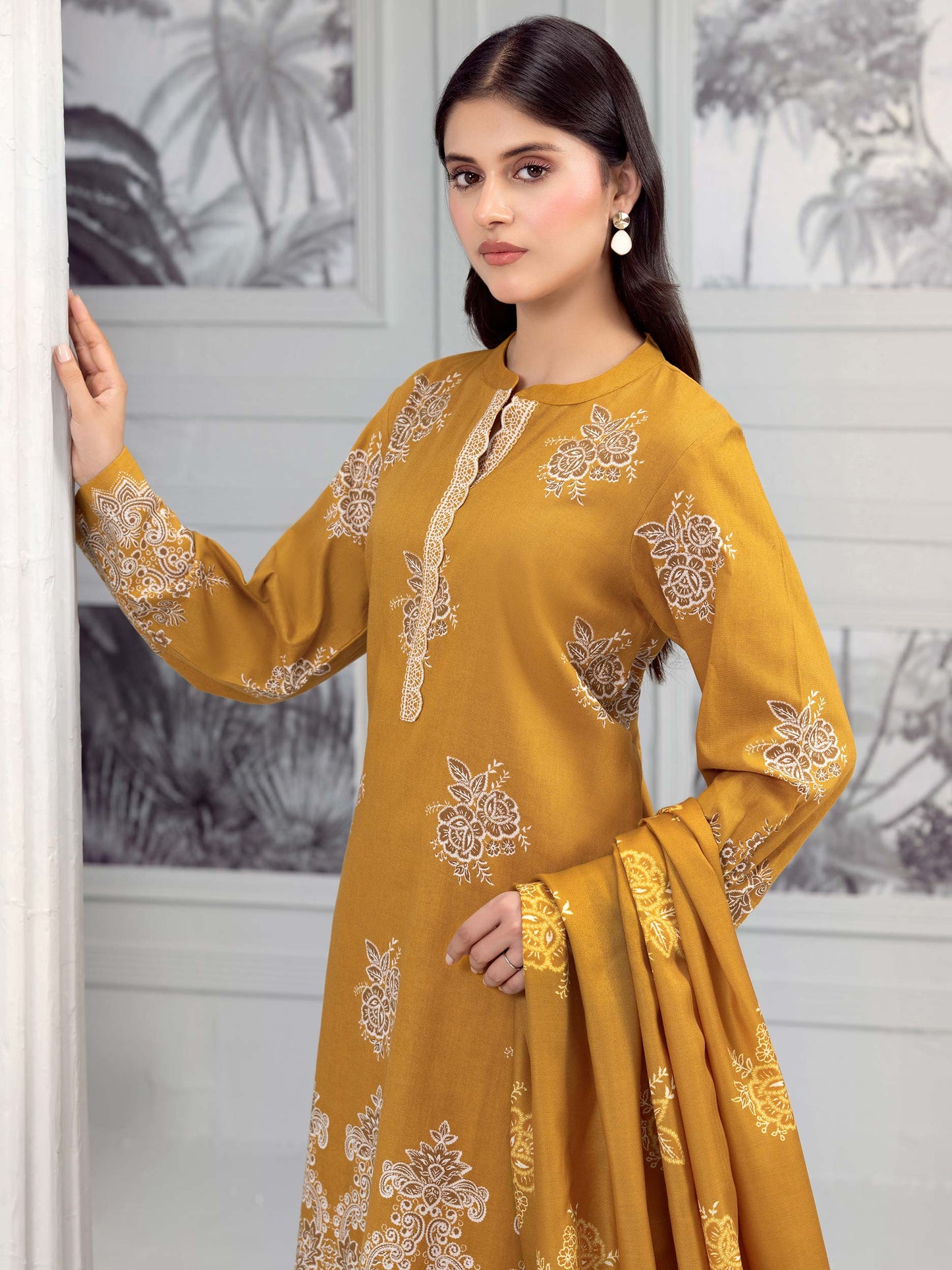 3 Piece Khaddar Suit-Printed (Unstitched)