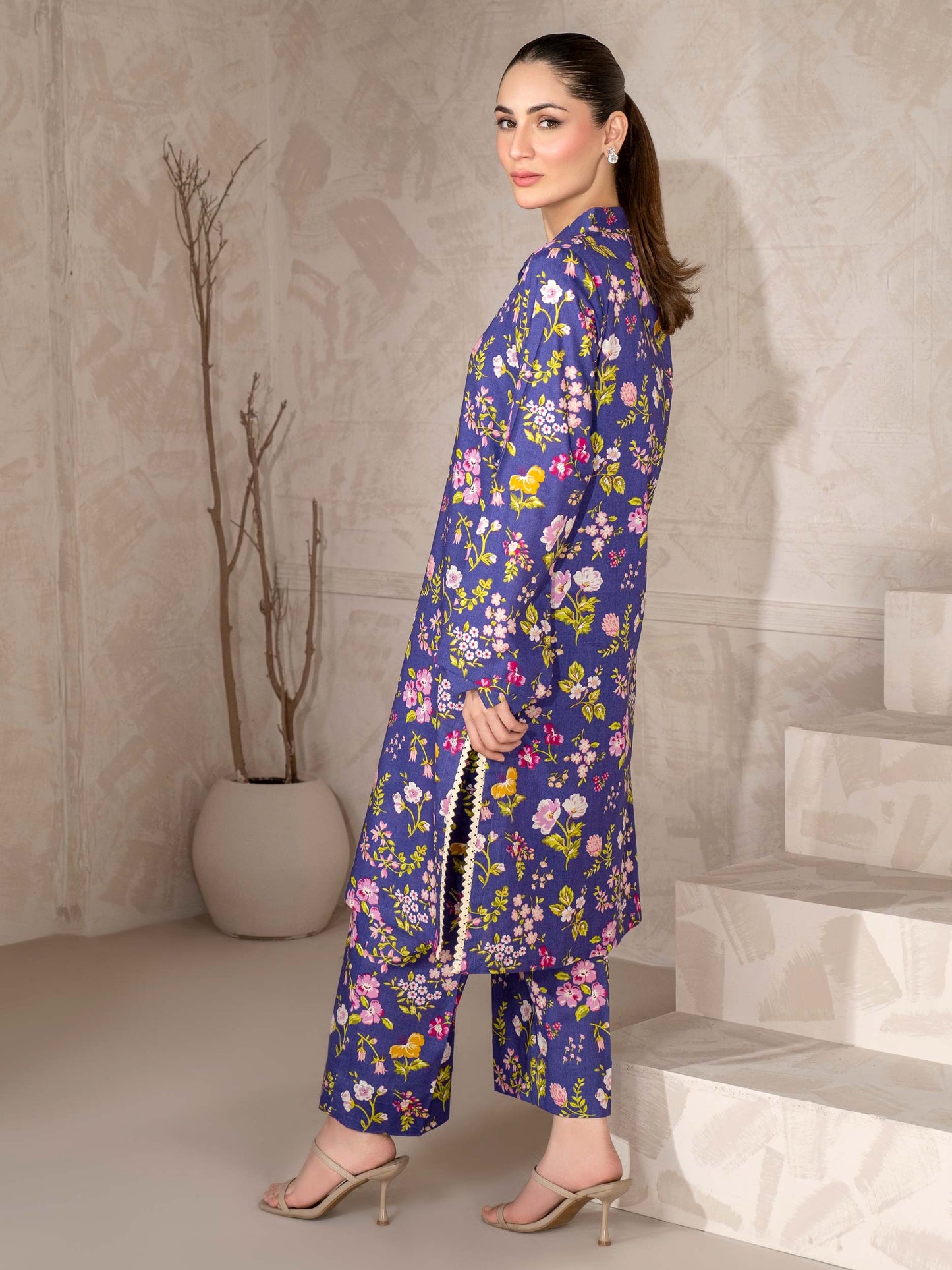 2 Piece Khaddar Suit-Printed (Unstitched)