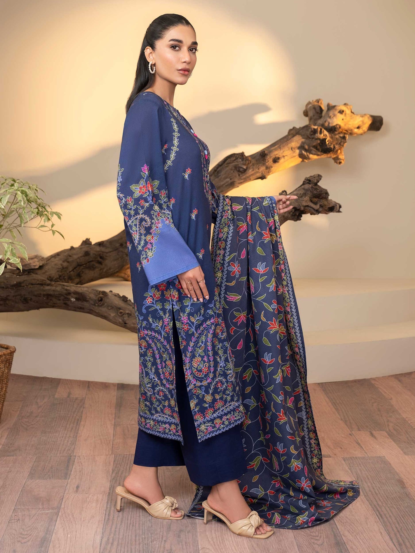 2 Piece Khaddar Suit-Printed (Unstitched)