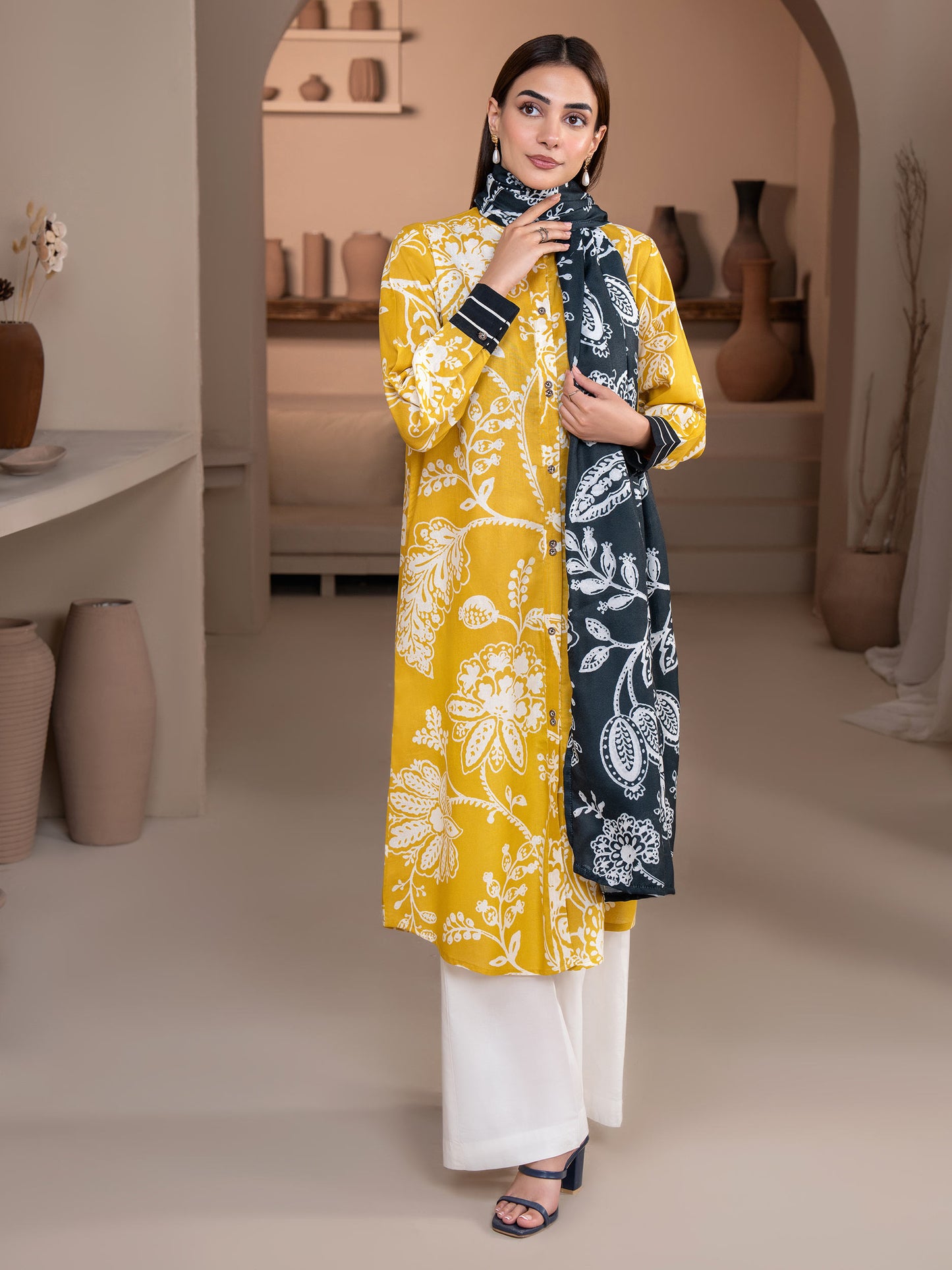 2 Piece Khaddar Suit-Printed (Unstitched)