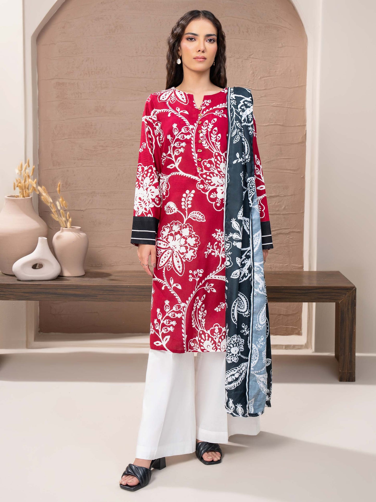 2 Piece Khaddar Suit-Printed (Unstitched)