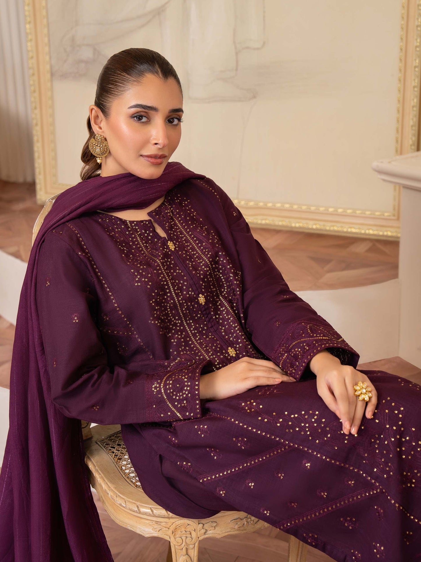 3 Piece Khaddar Suit-Embroidered (Unstitched)