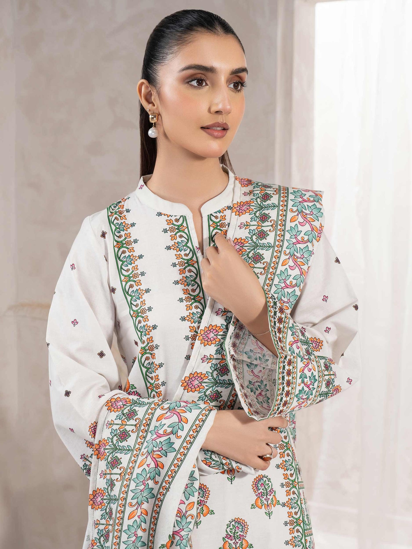 3 Piece Khaddar Suit-Paste Print (Unstitched)