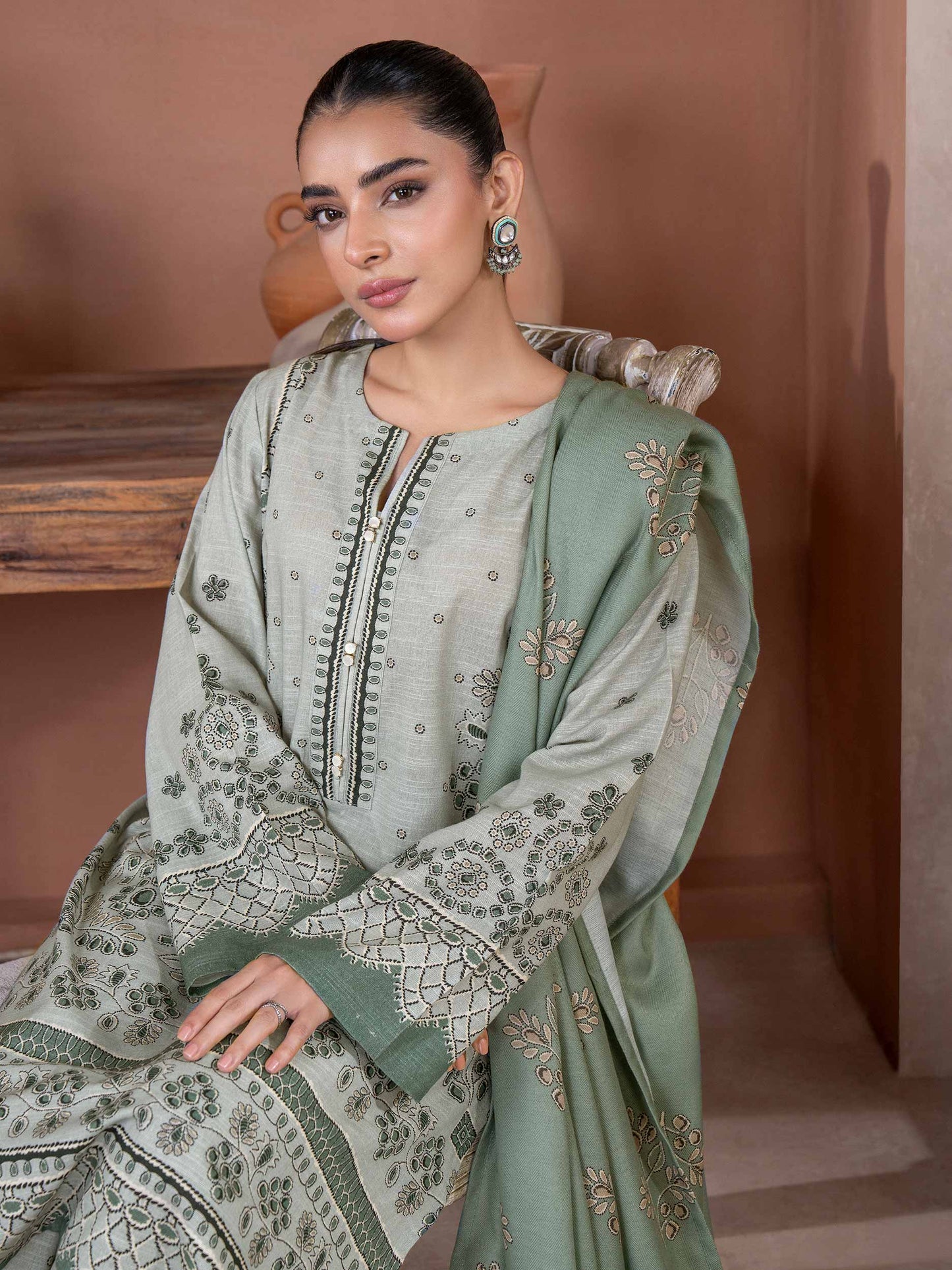 3 Piece Khaddar Suit-Printed (Unstitched)