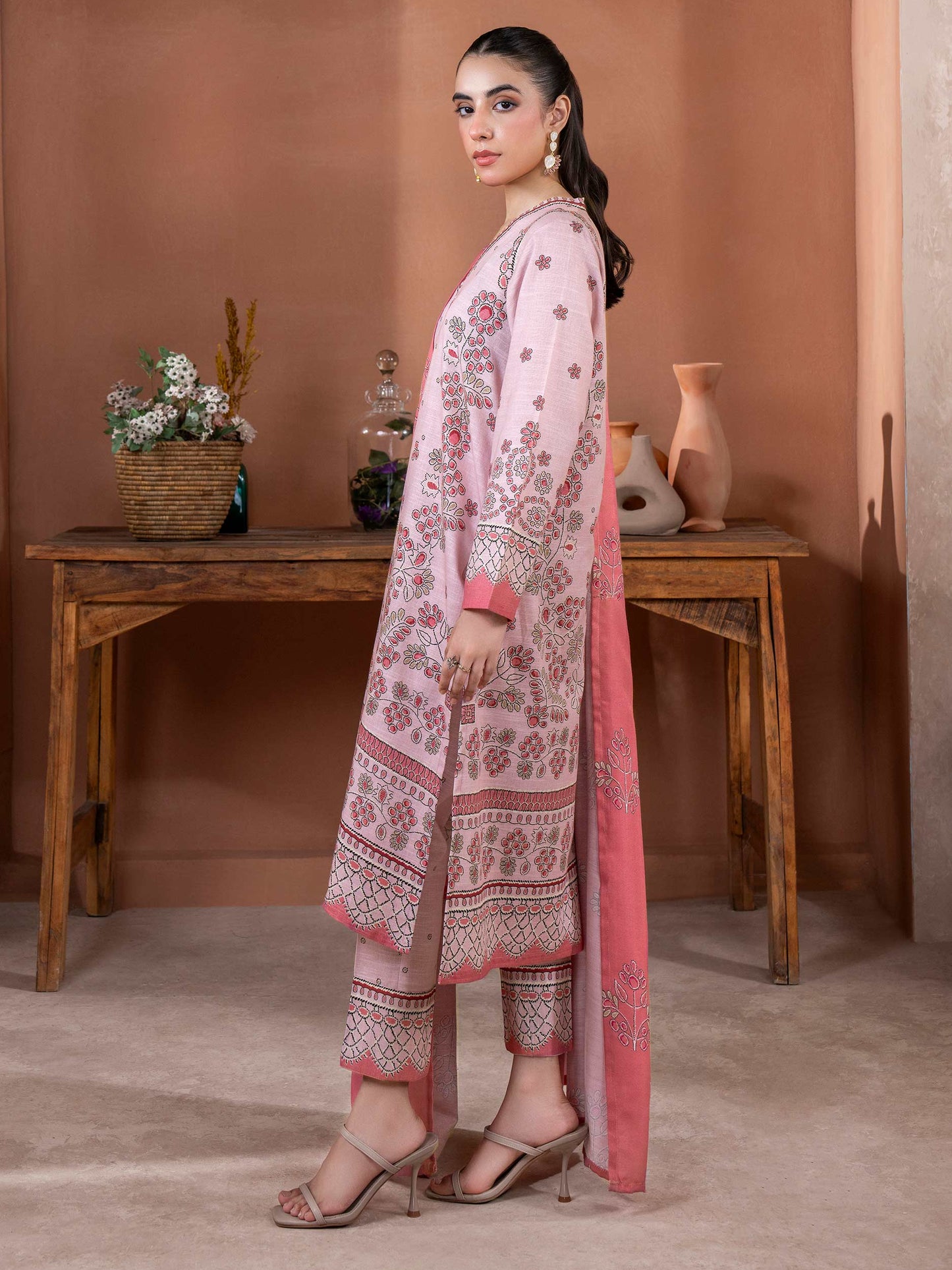 3 Piece Khaddar Suit-Printed (Unstitched)