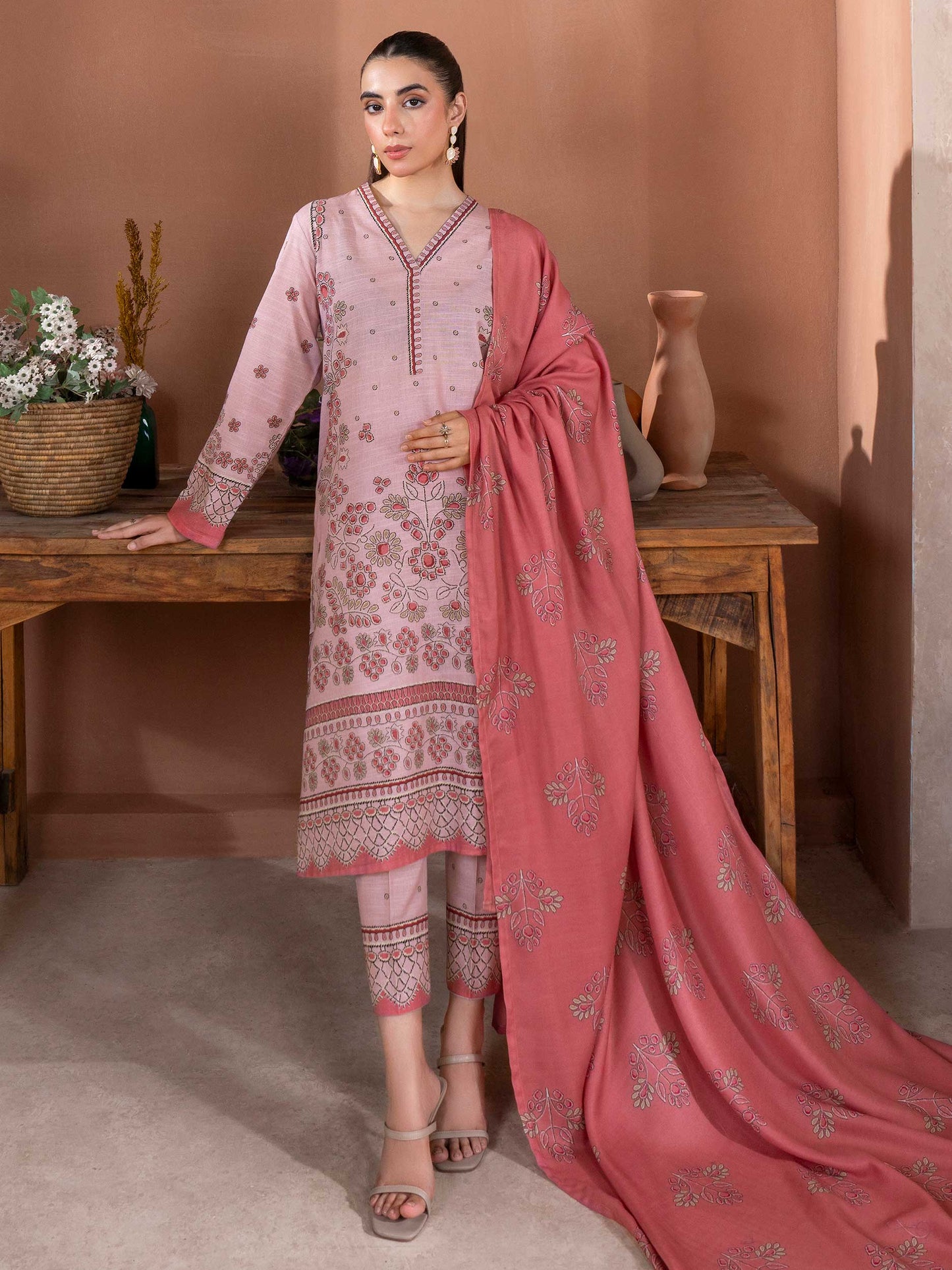 3 Piece Khaddar Suit-Printed (Unstitched)