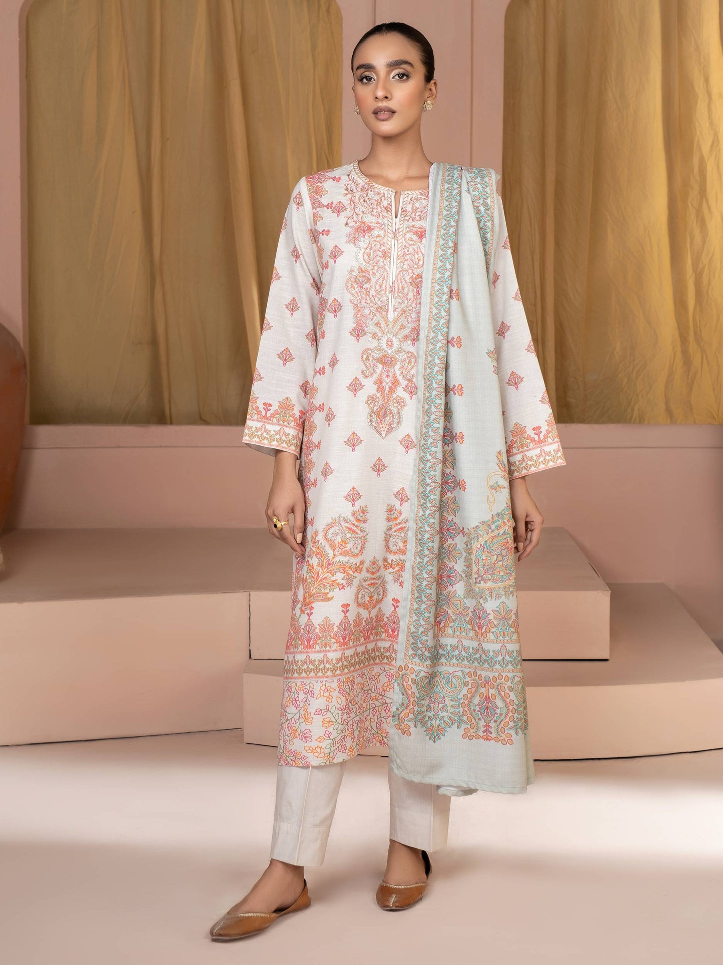 3 Piece Khaddar Suit-Embroidered (Unstitched)