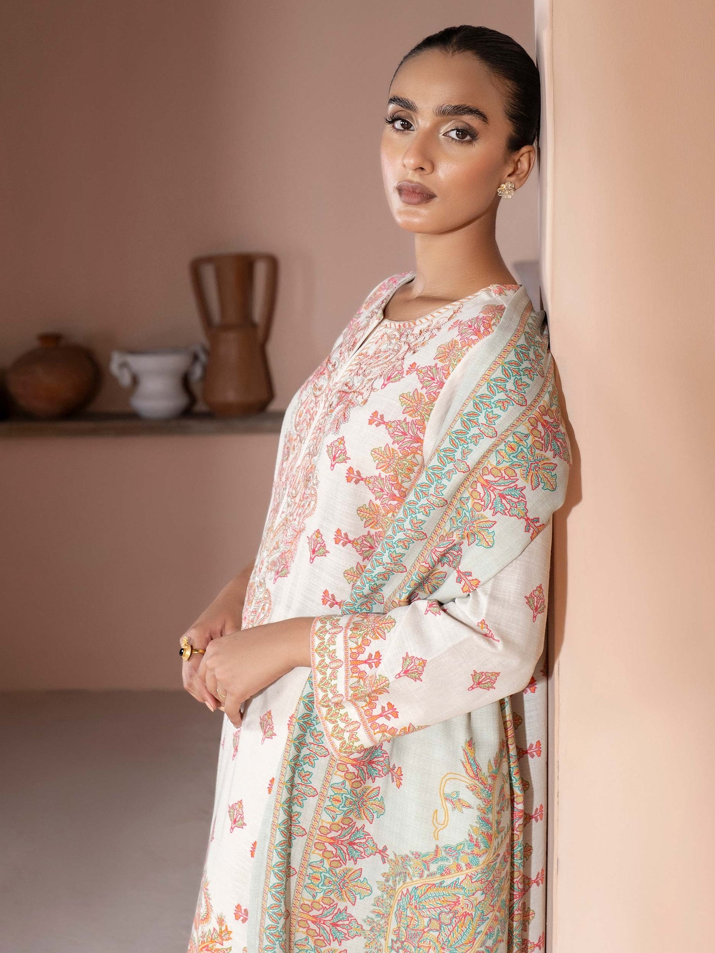 3 Piece Khaddar Suit-Embroidered (Unstitched)