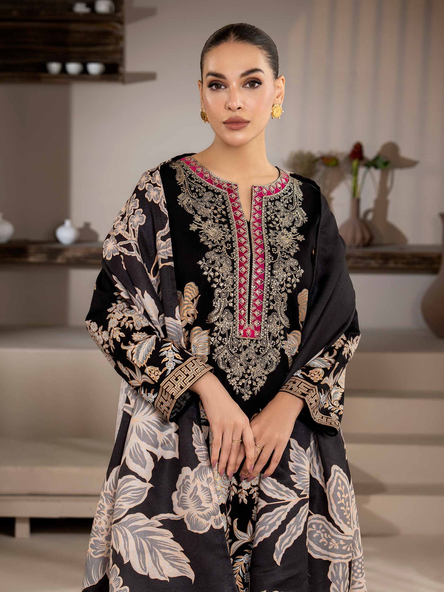 3 Piece Khaddar Suit-Embroidered (Unstitched)