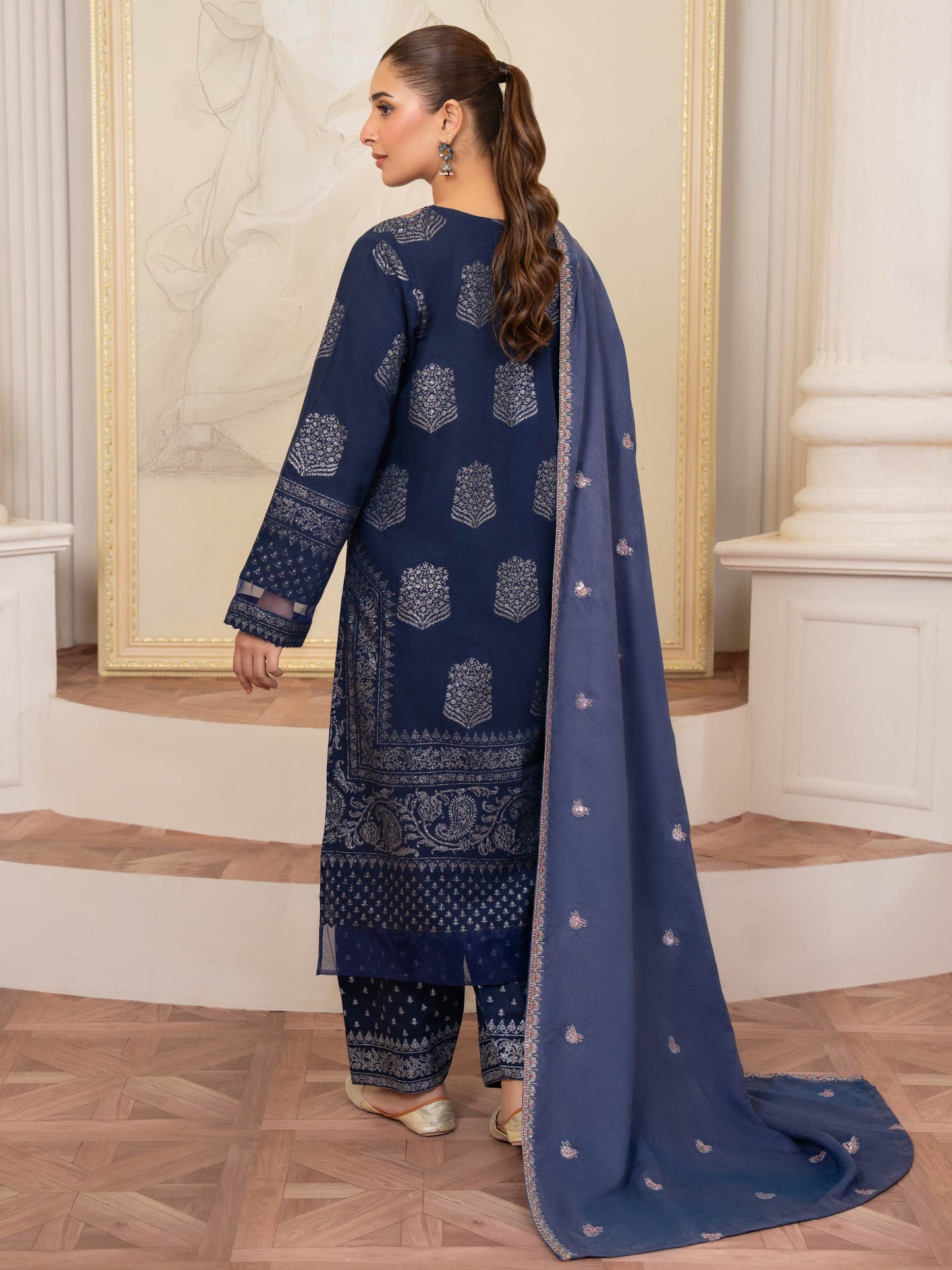 3 Piece Khaddar Suit-Embroidered (Unstitched)