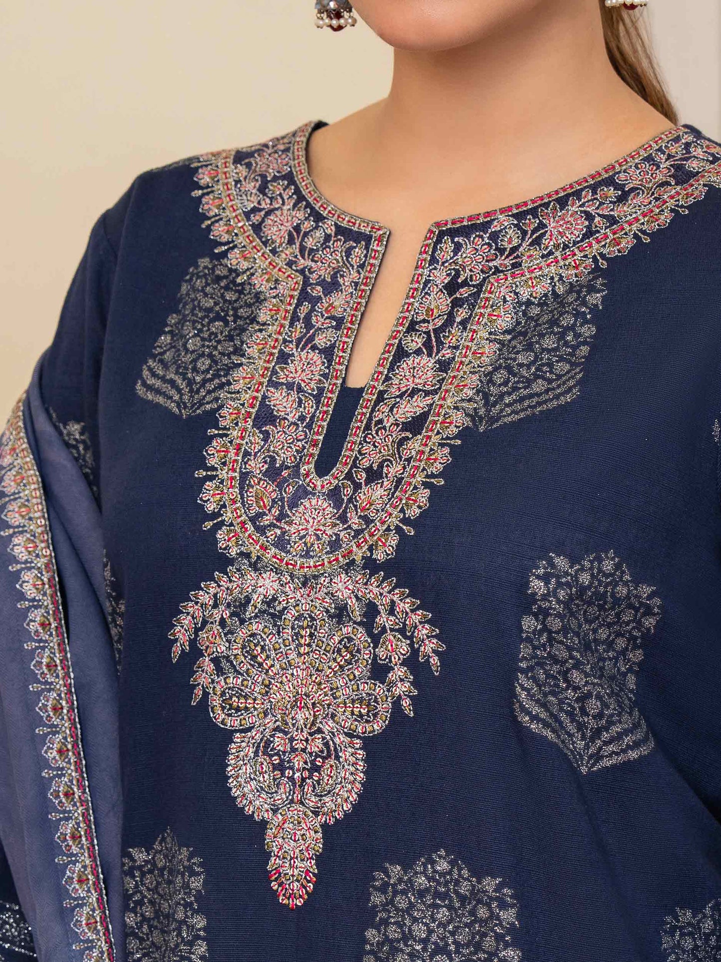 3 Piece Khaddar Suit-Embroidered (Unstitched)