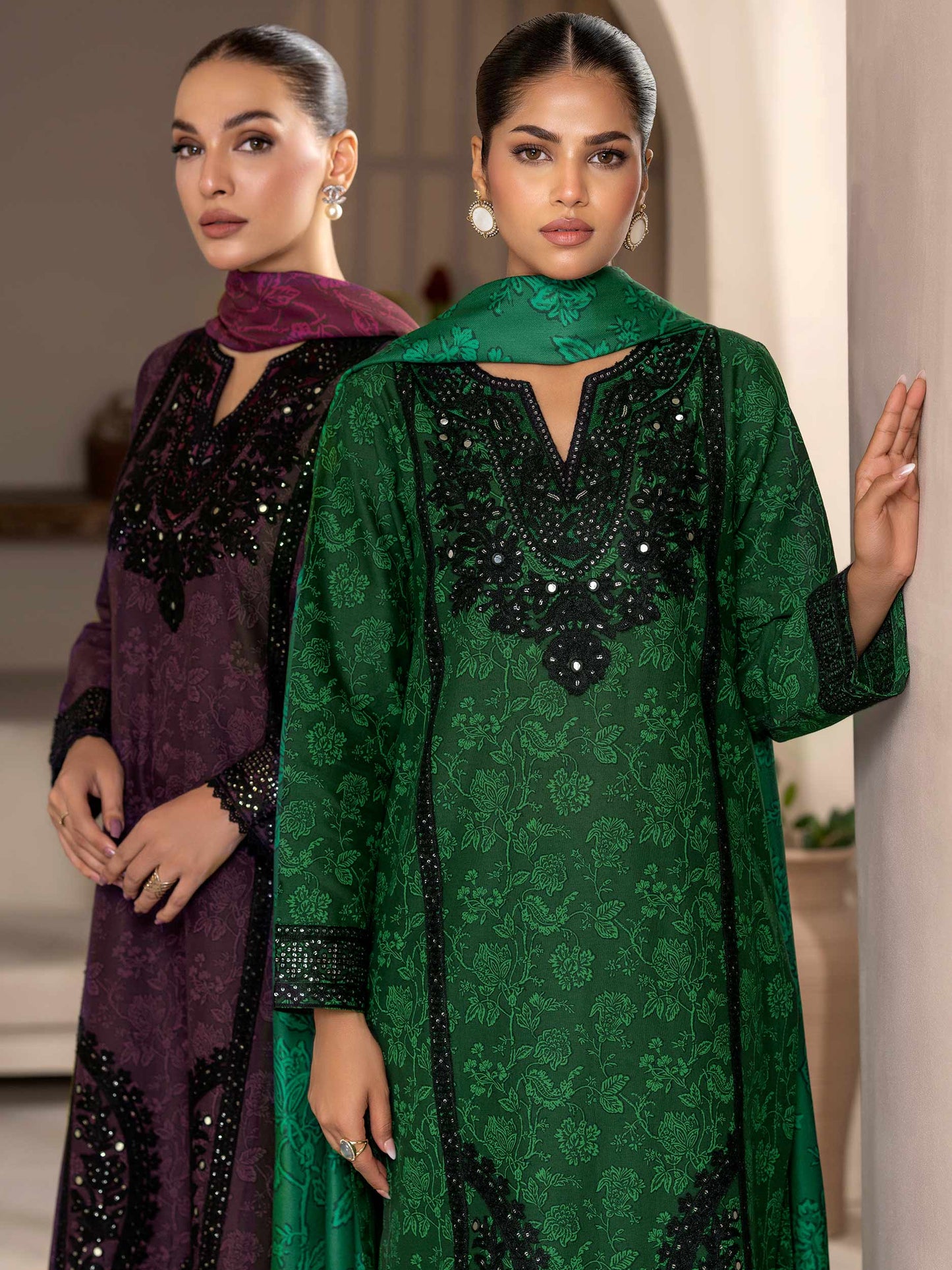 3 Piece Khaddar Suit-Embroidered (Unstitched)