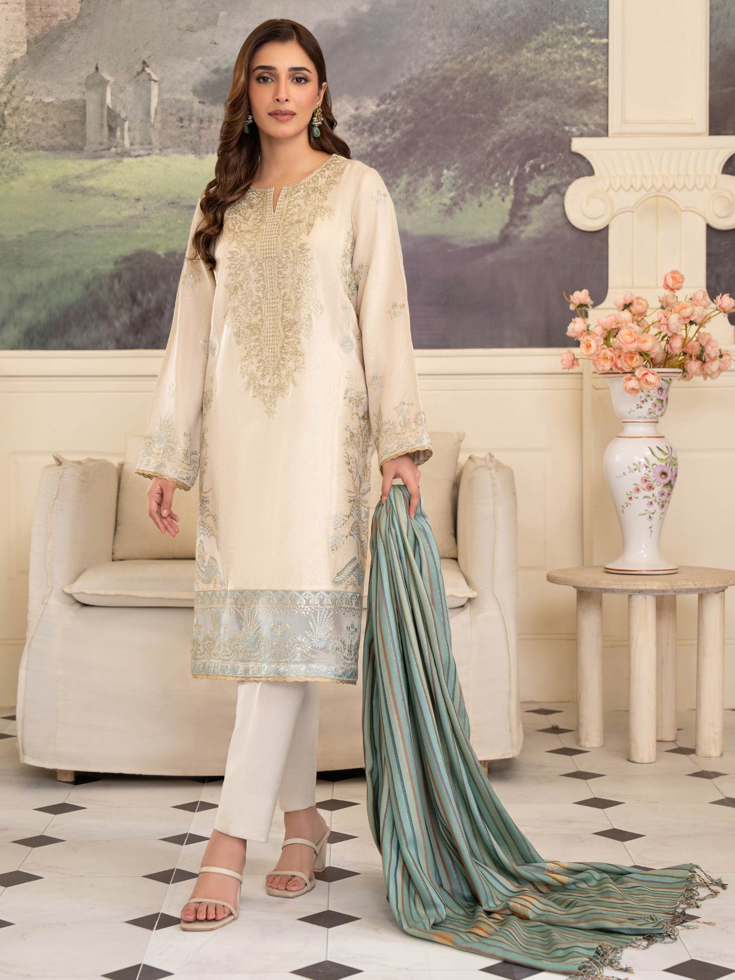 3 Piece Karandi Suit-Embroidered (Unstitched)