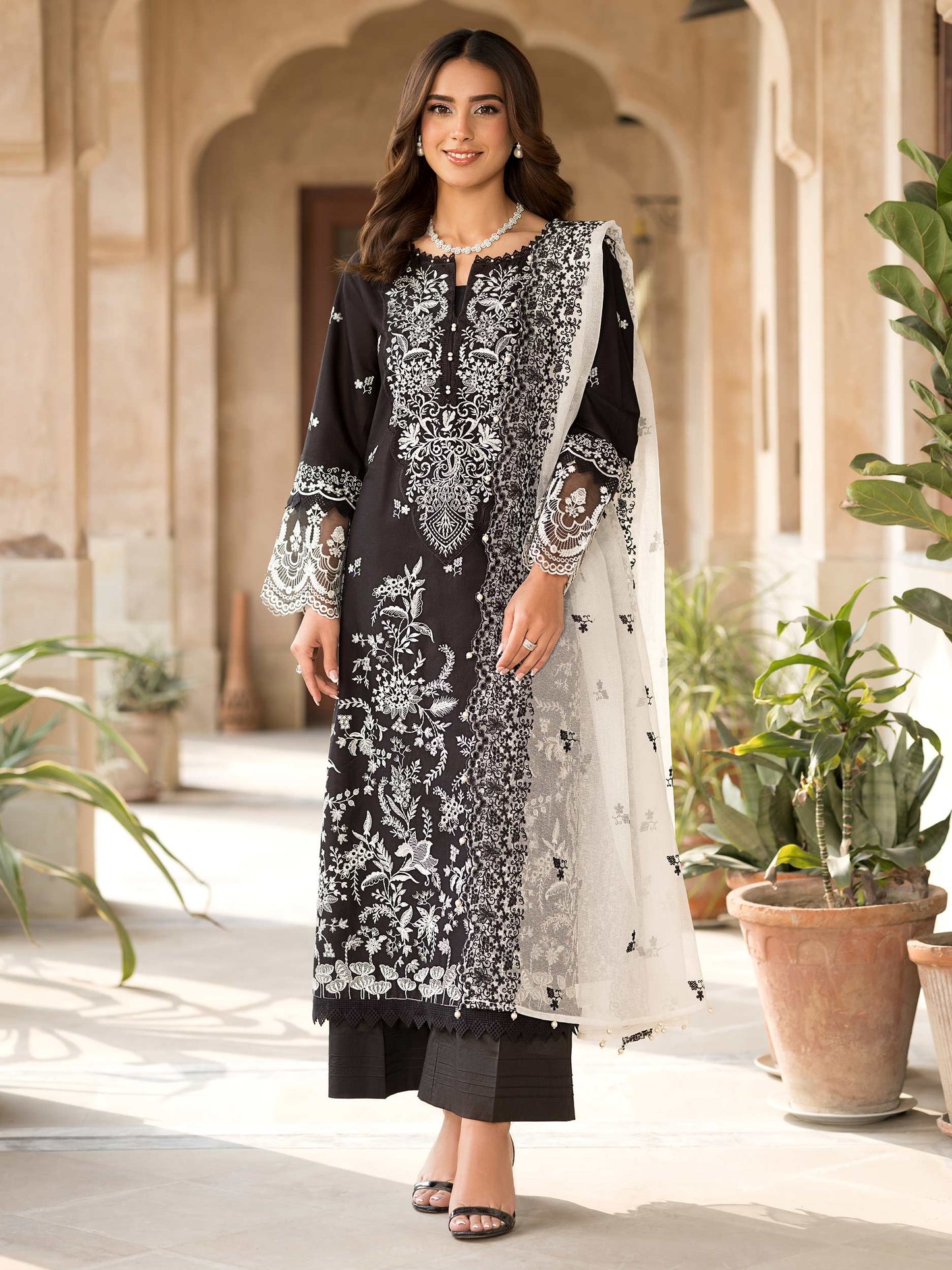 3 Piece Laawn Suit-Embroidered (Unstitched)