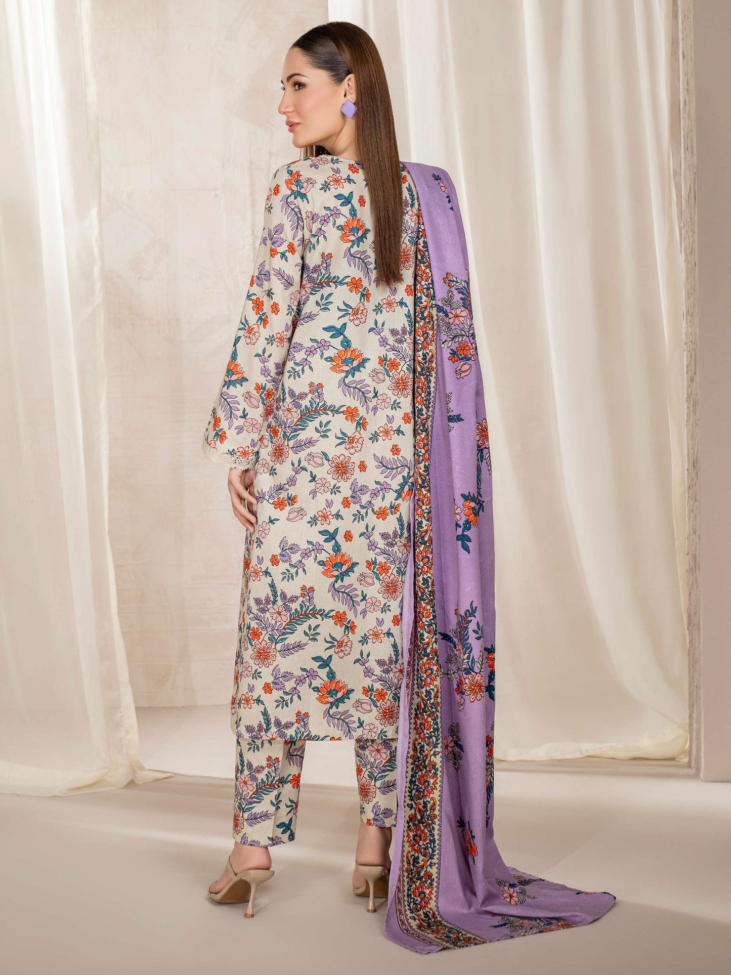 3 Piece Khaddar Suit-Printed (Unstitched)