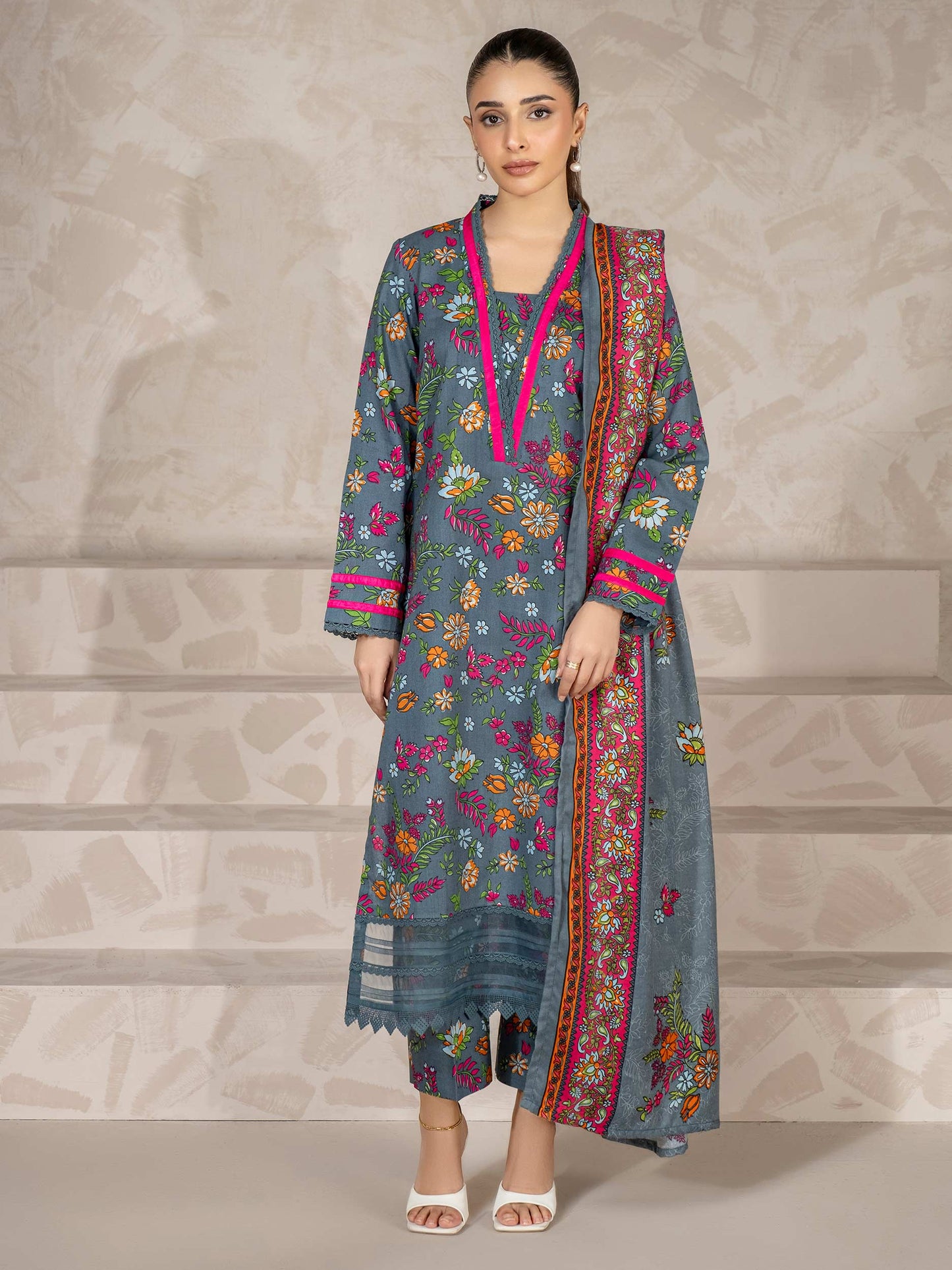 3 Piece Khaddar Suit-Printed (Unstitched)