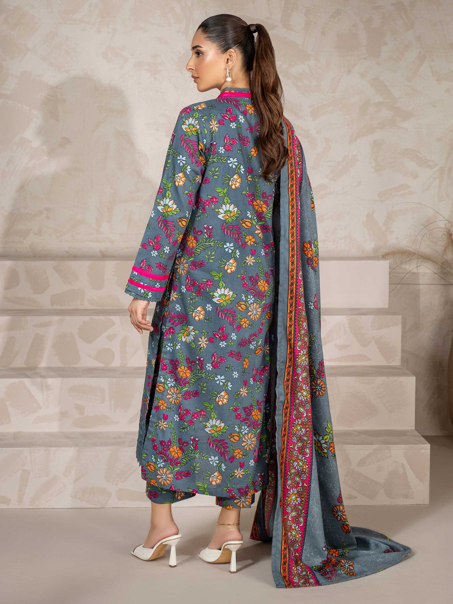 3 Piece Khaddar Suit-Printed (Unstitched)