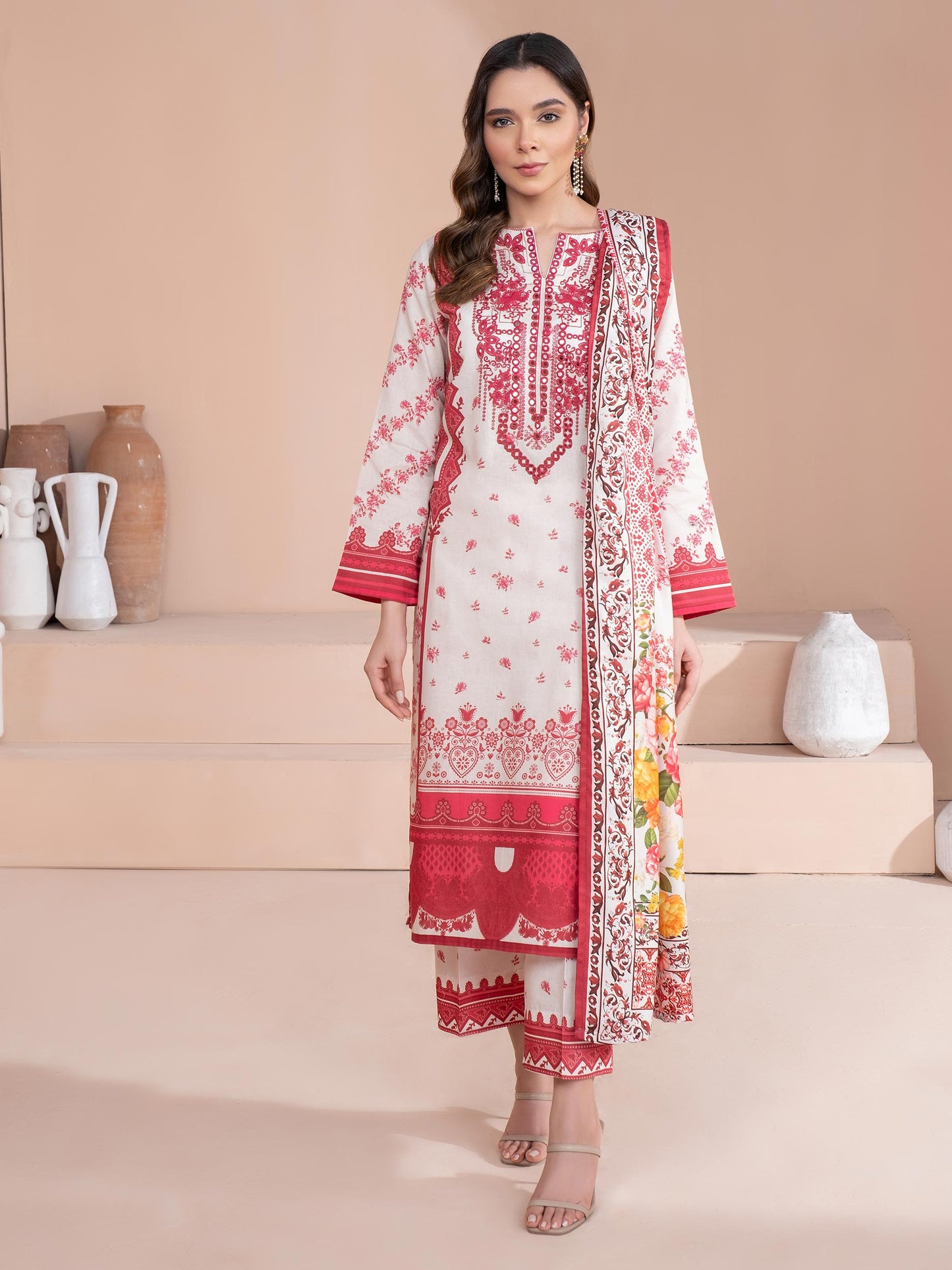 3 Piece Khaddar Suit-Embroidered (Unstitched)