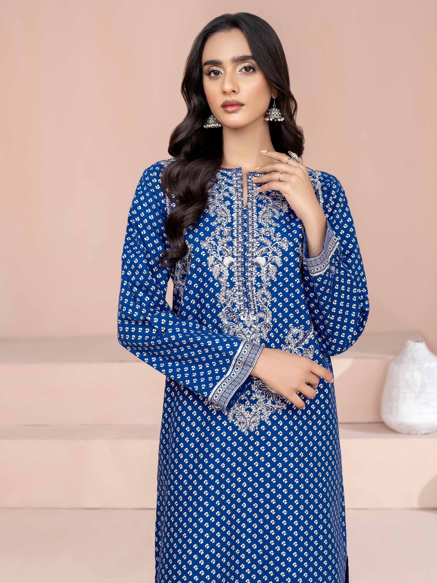 2 Piece Khaddar Suit-Embroidered (Unstitched)