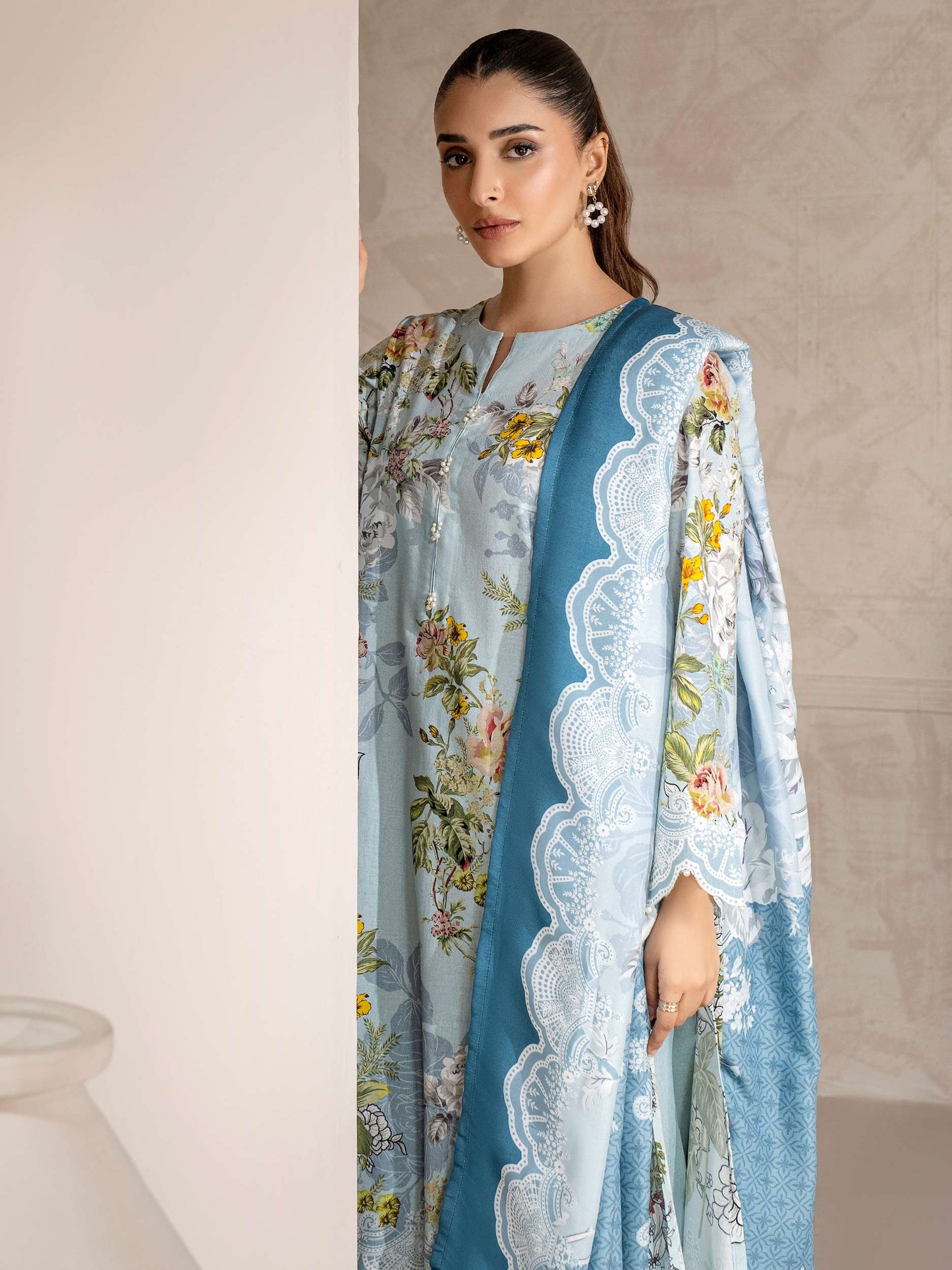 3 Piece Khaddar Suit-Printed (Unstitched)