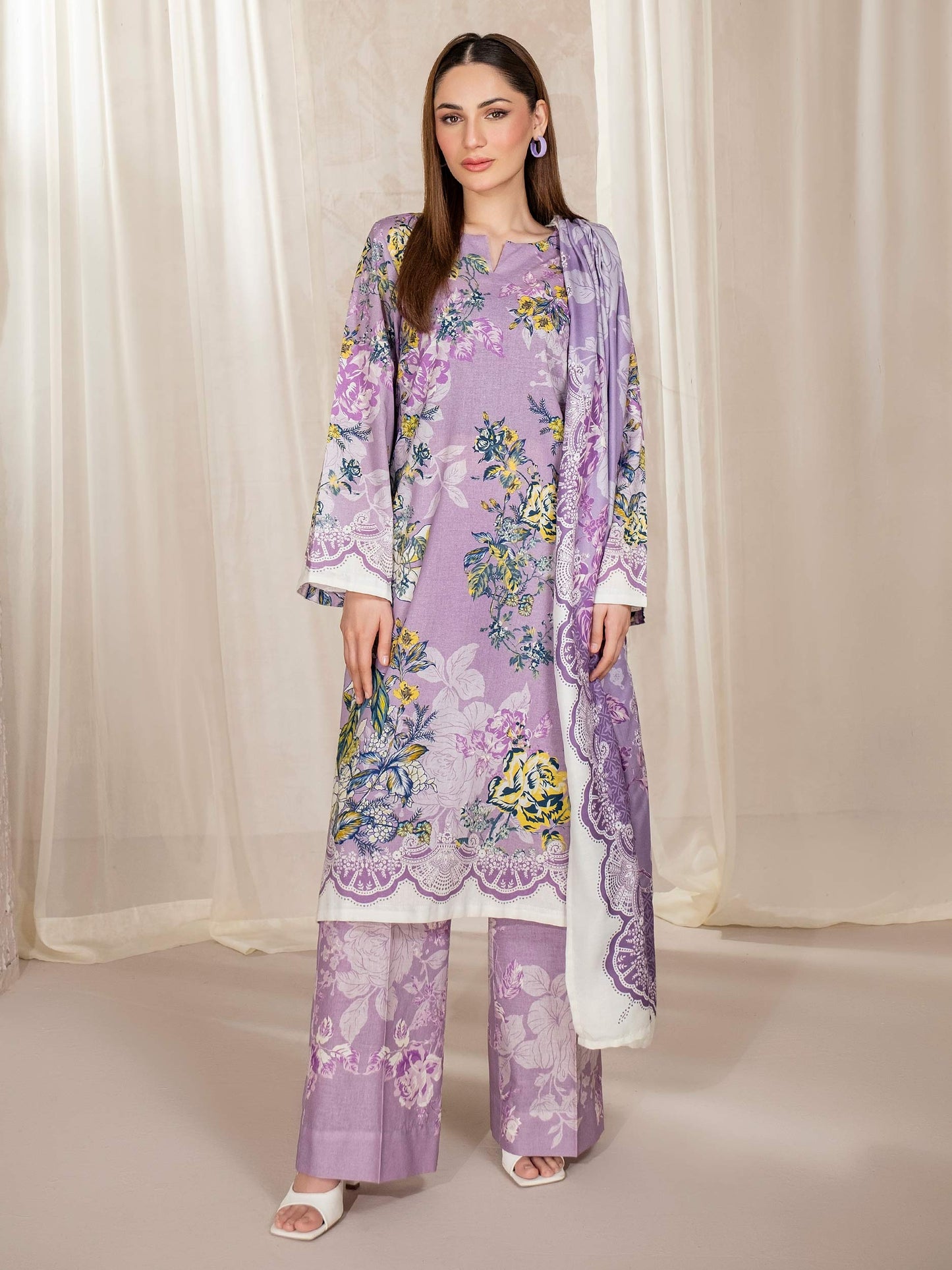 3 Piece Khaddar Suit-Printed (Unstitched)