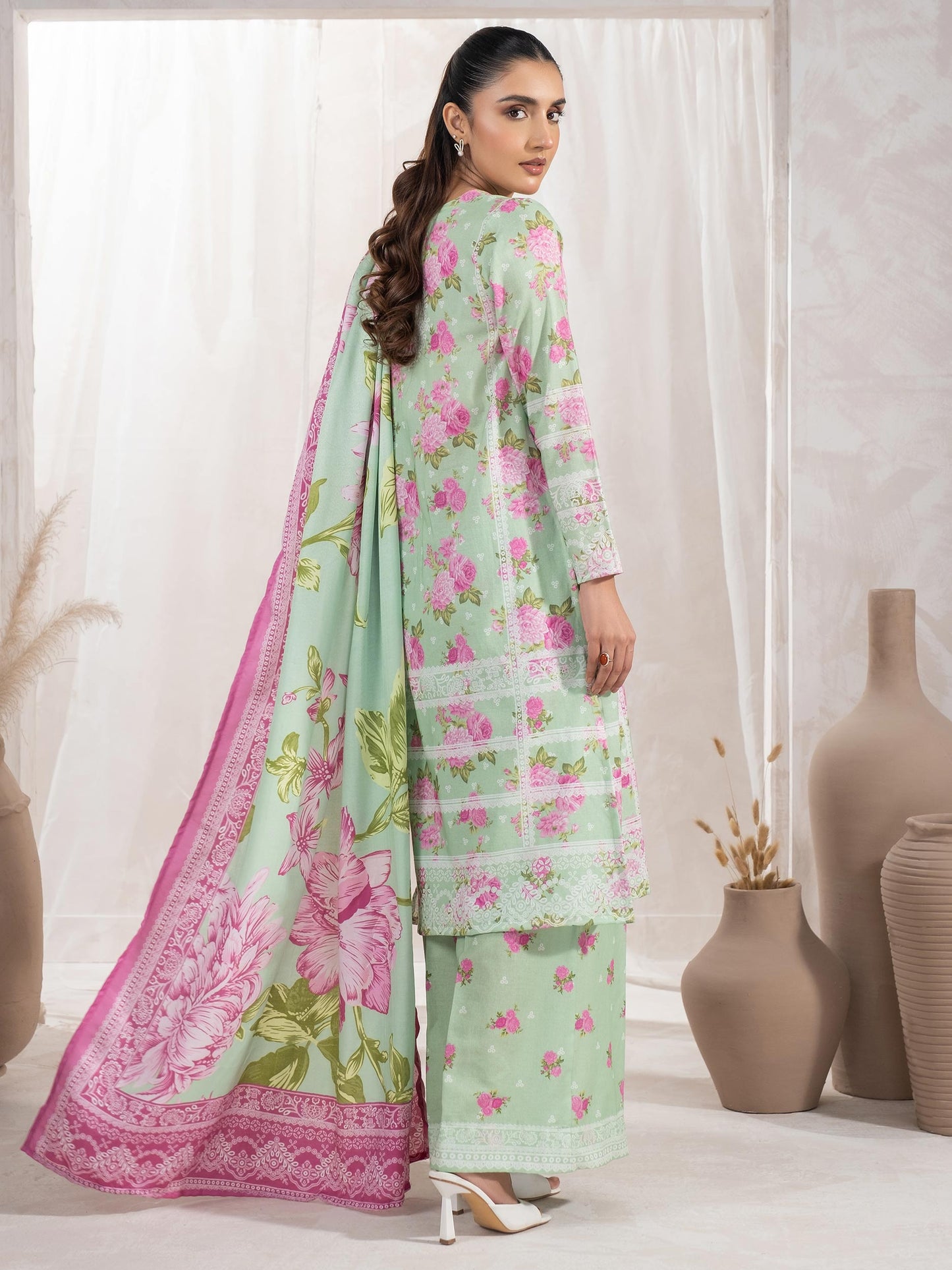 3 Piece Khaddar Suit-Printed (Unstitched)