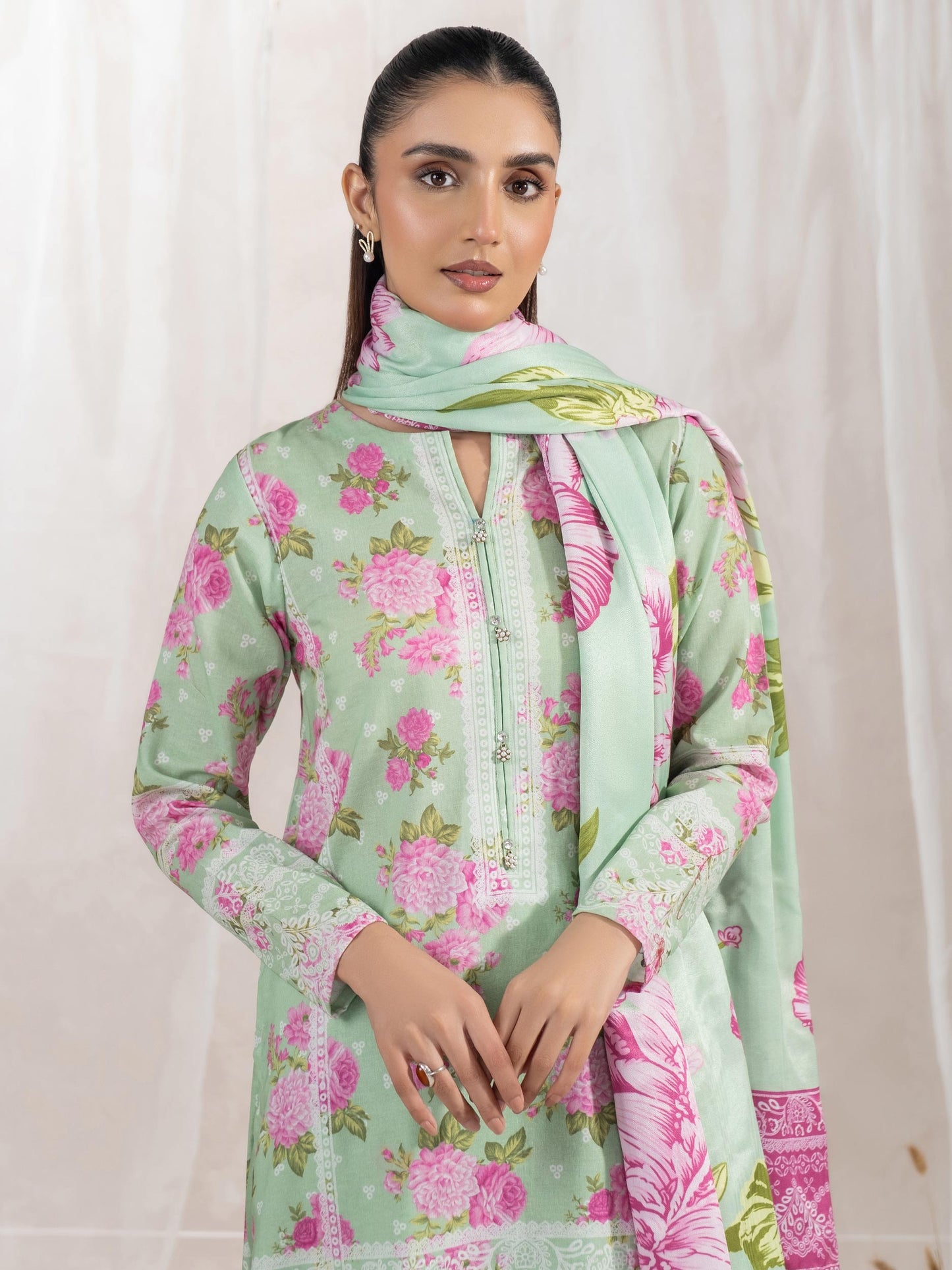 3 Piece Khaddar Suit-Printed (Unstitched)