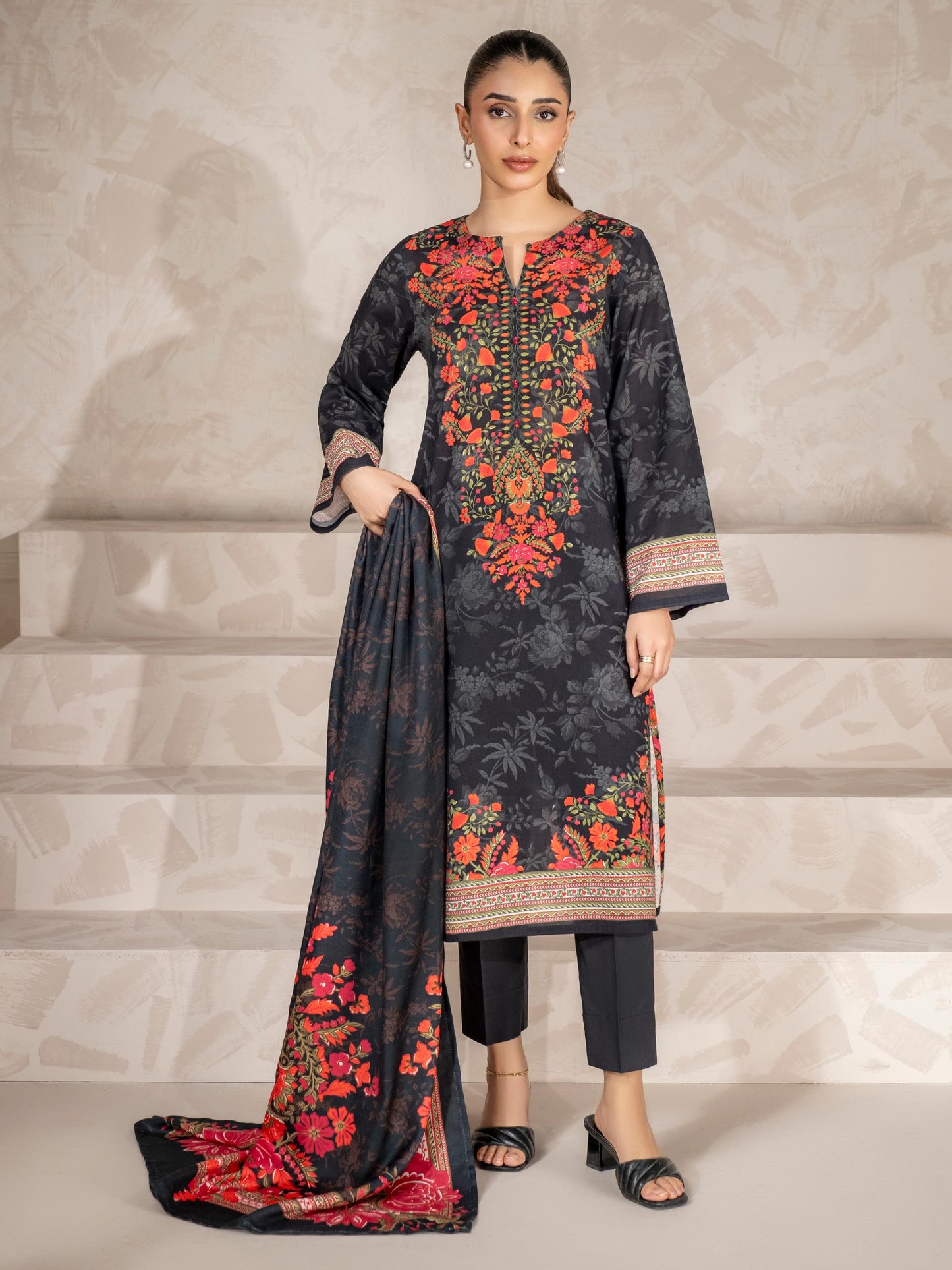 3 Piece Khaddar Suit-Printed (Unstitched)