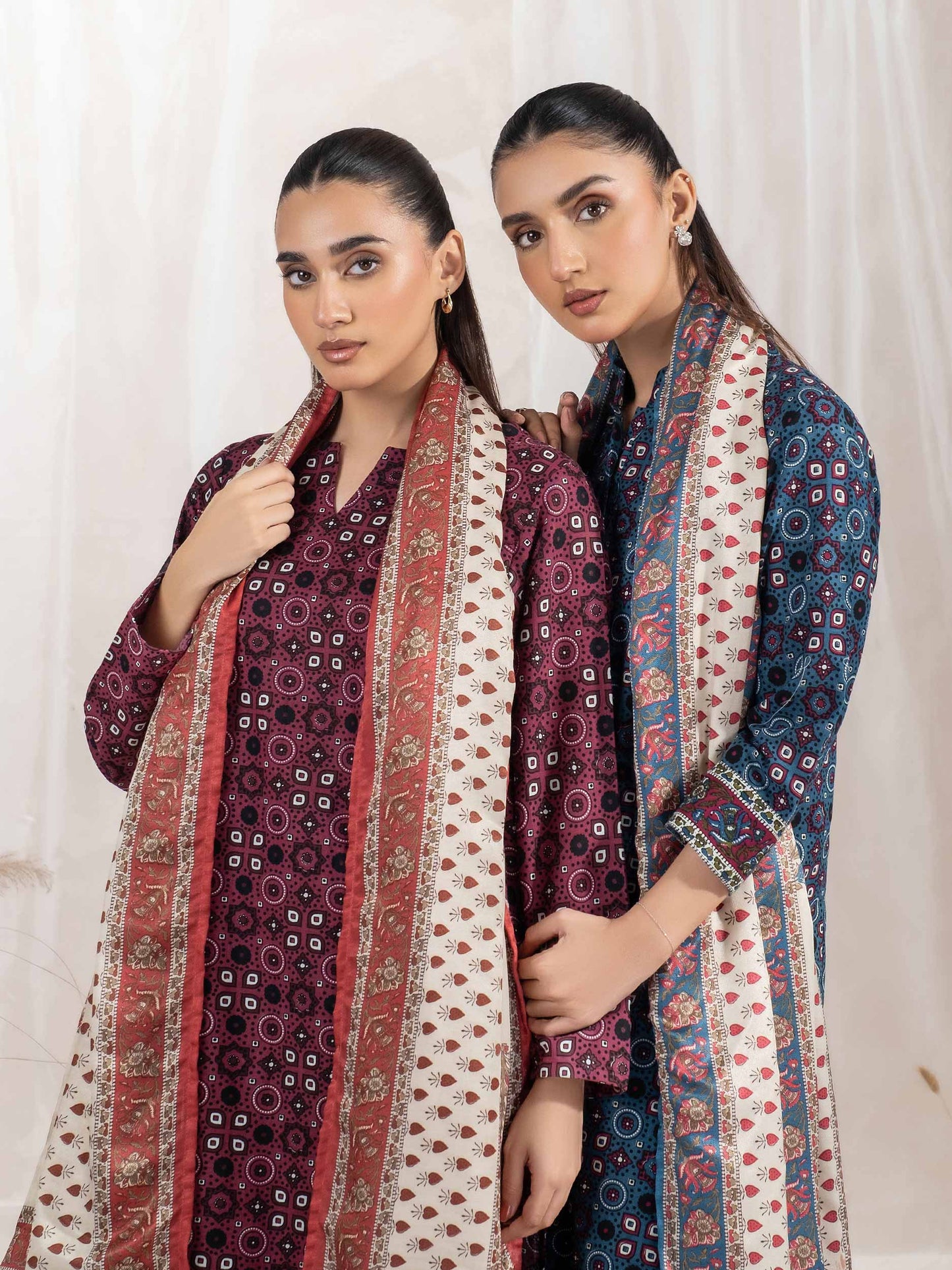 3 Piece Khaddar Suit-Printed (Unstitched)