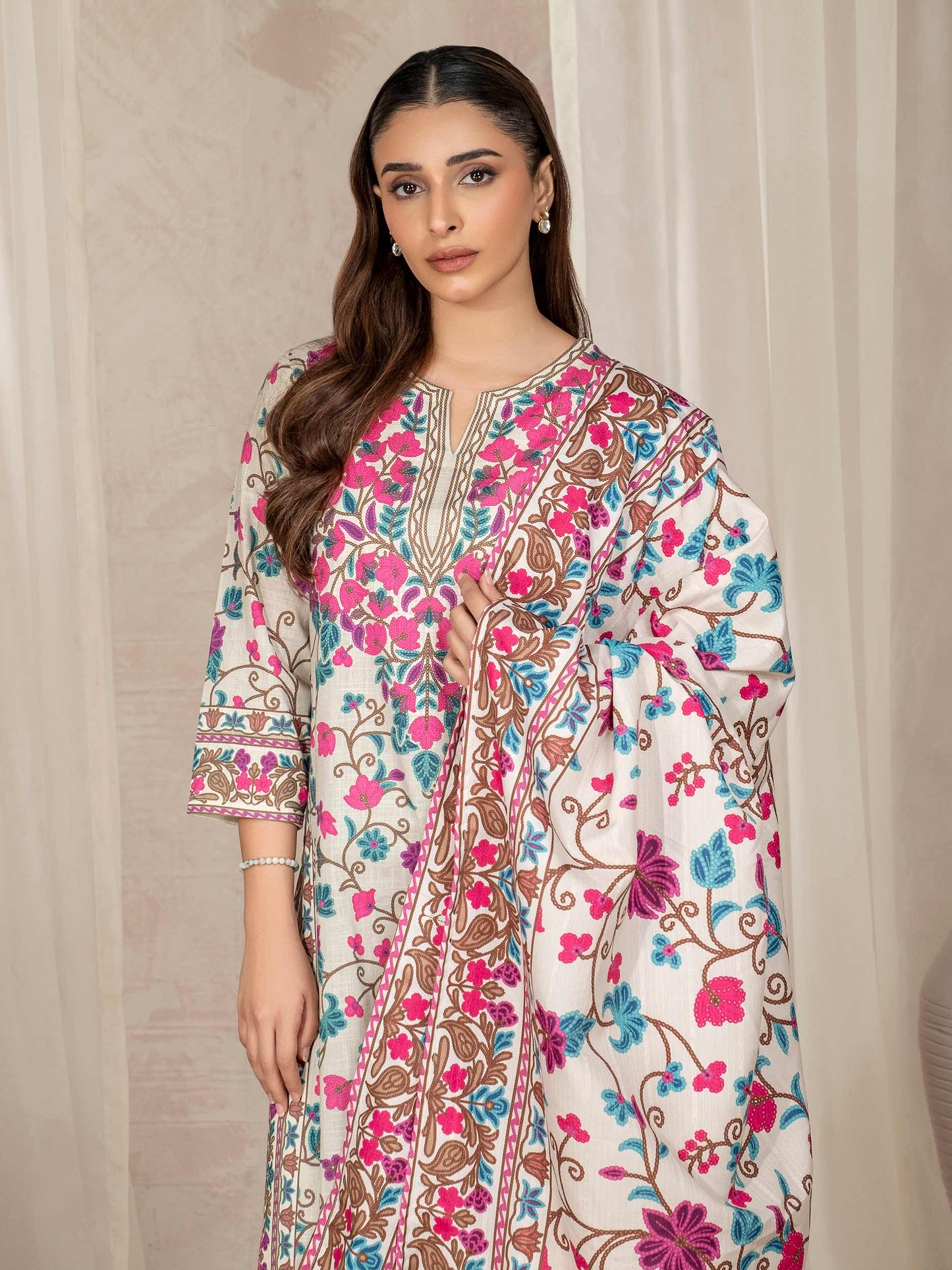 3 Piece Khaddar Suit-Printed (Unstitched)