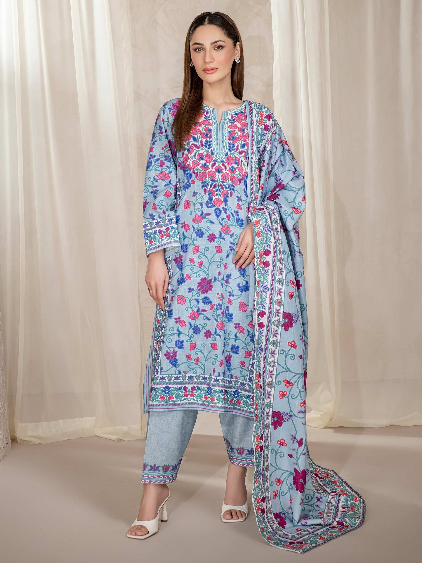 3 Piece Khaddar Suit-Printed (Unstitched)