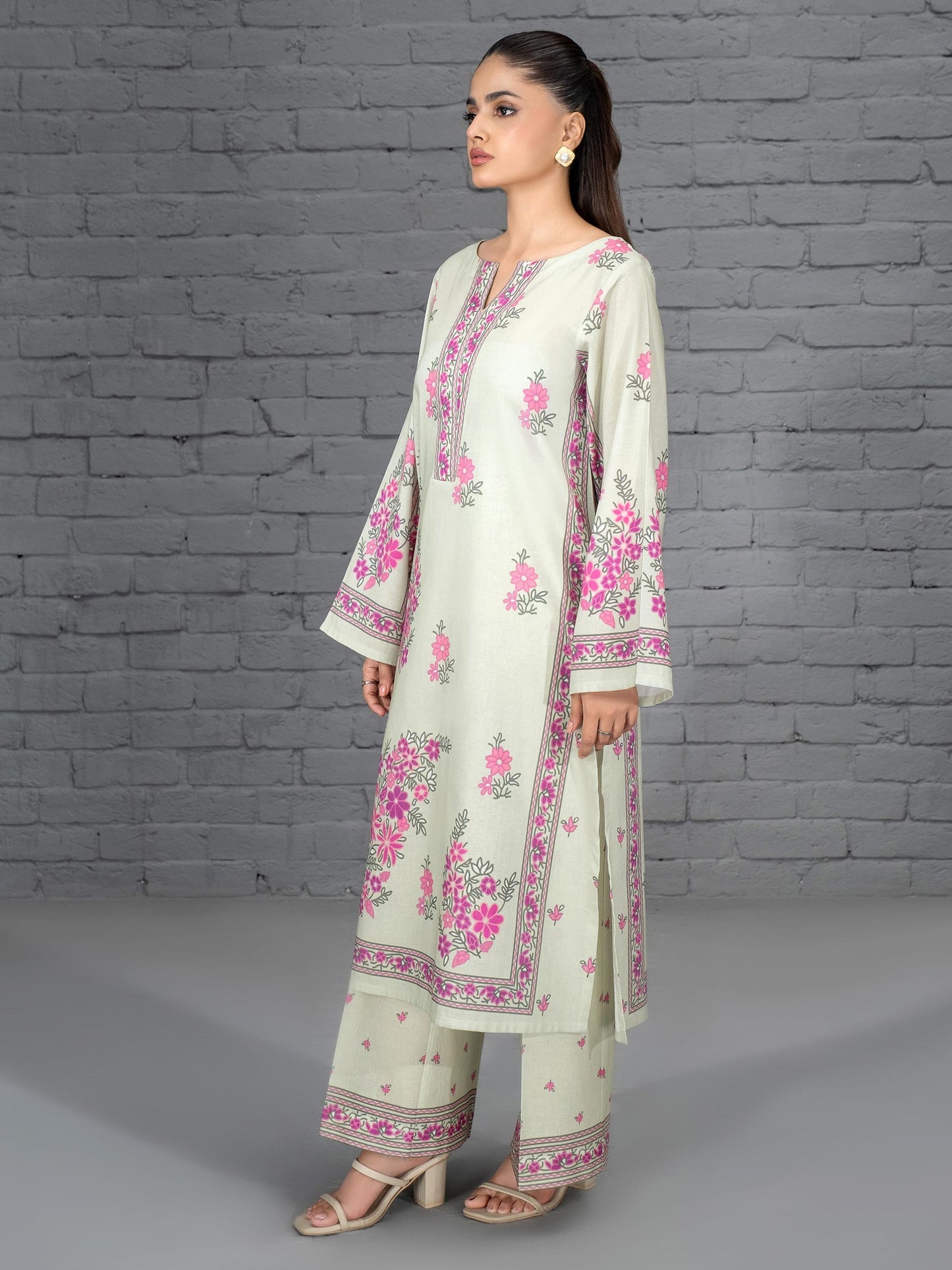 2 Piece Khaddar Suit-Printed (Unstitched)