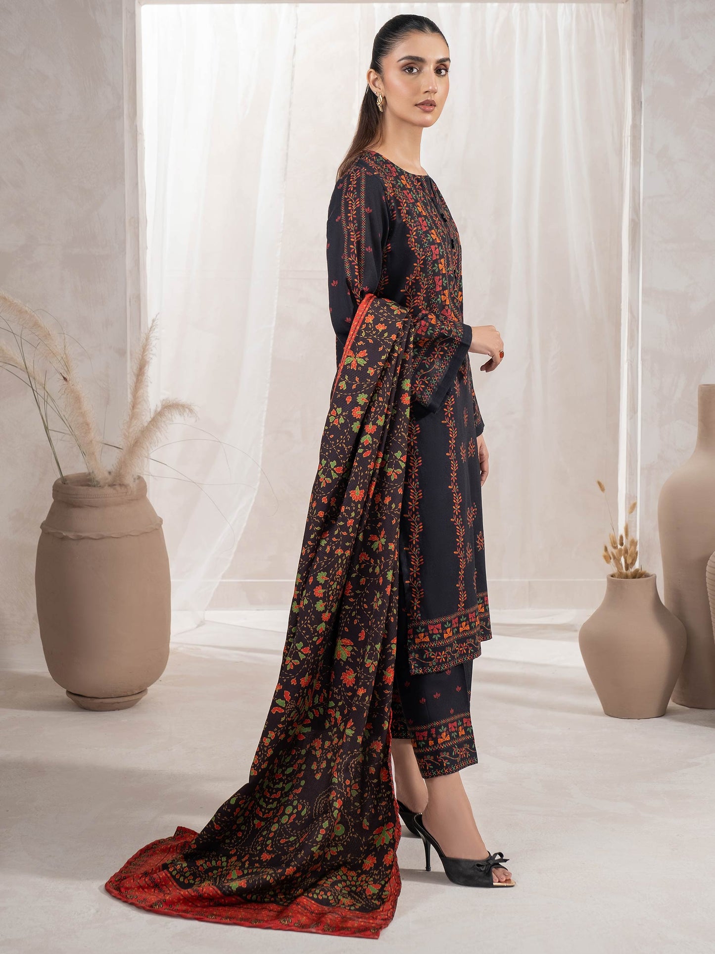 3 Piece Khaddar Suit-Printed (Unstitched)