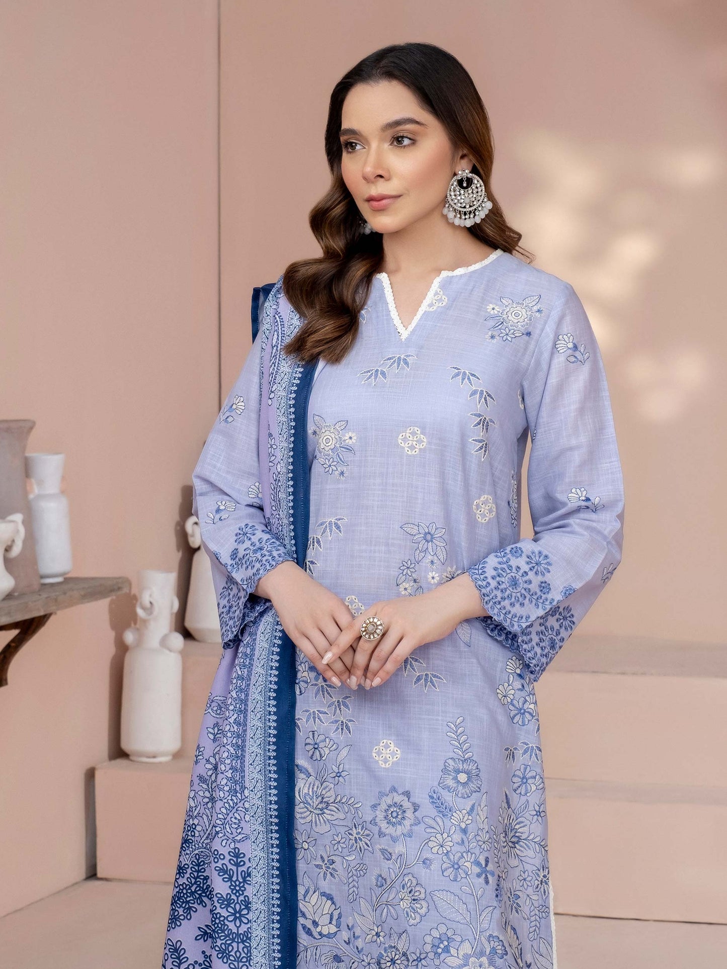 3 Piece Khaddar Suit-Embroidered (Unstitched)